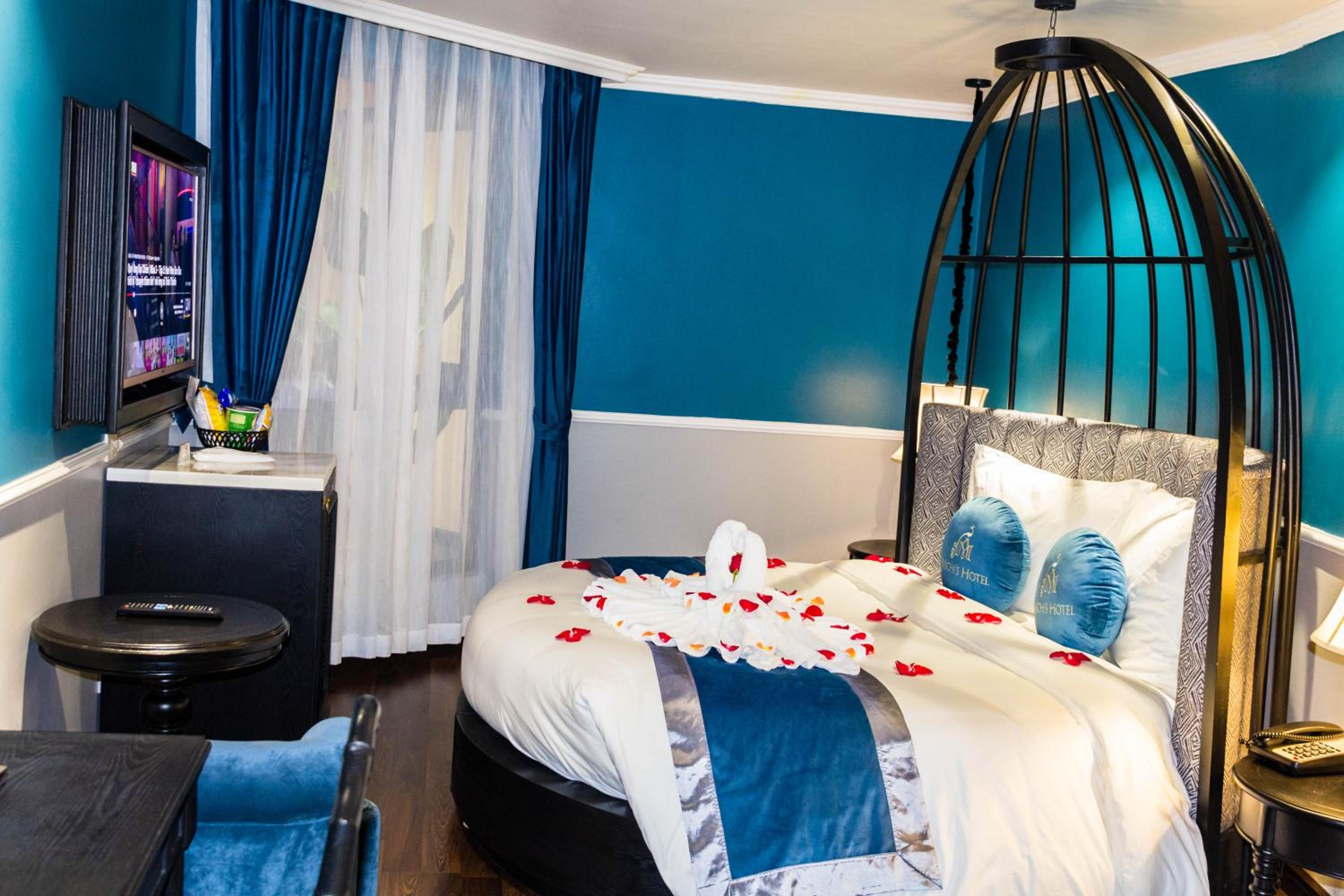 Large Double Room - Photo 12