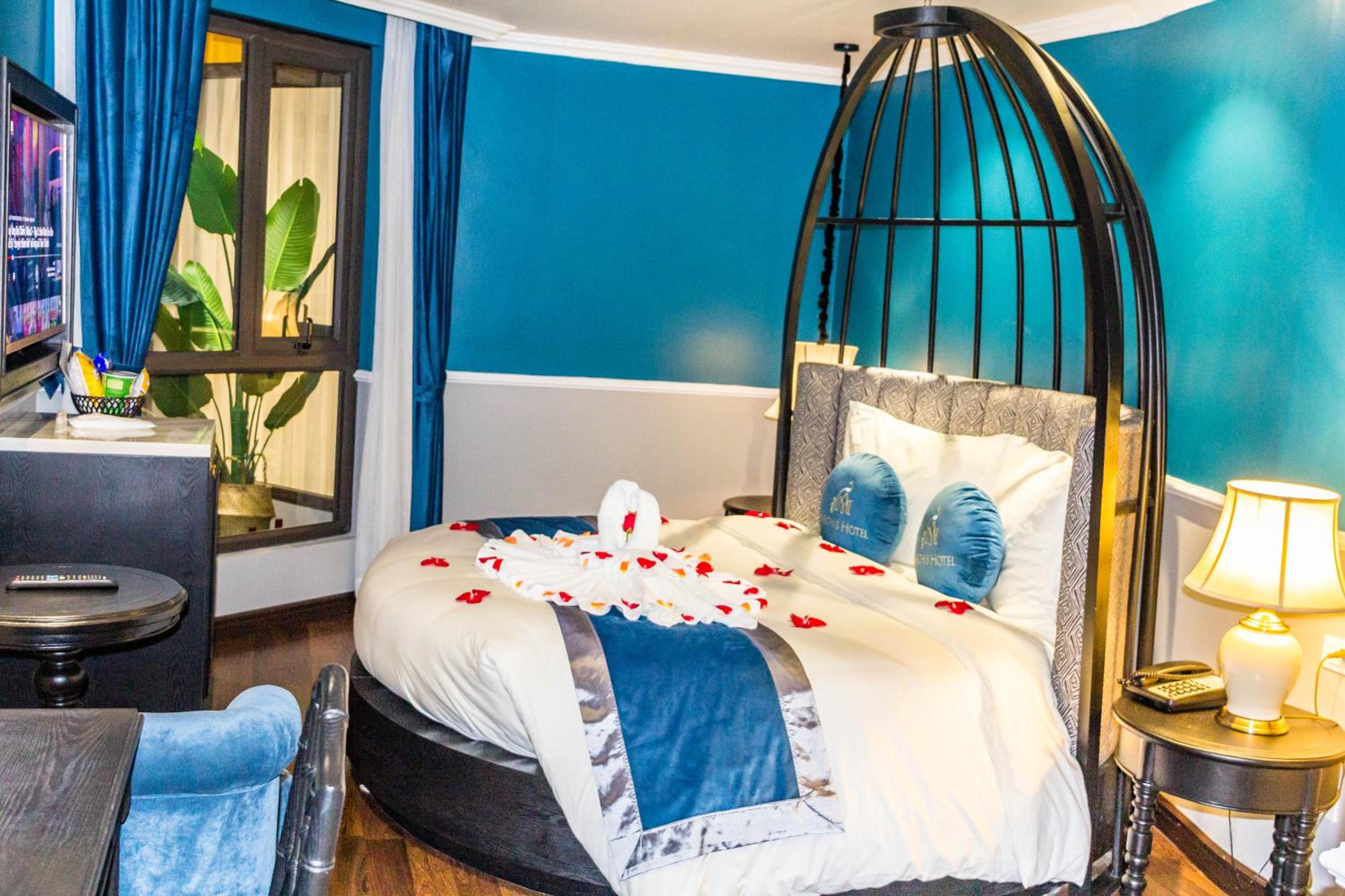 Large Double Room - Photo 16