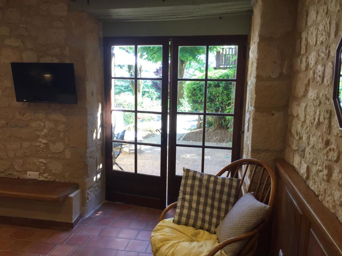 Double Room with Park View - Photo 12