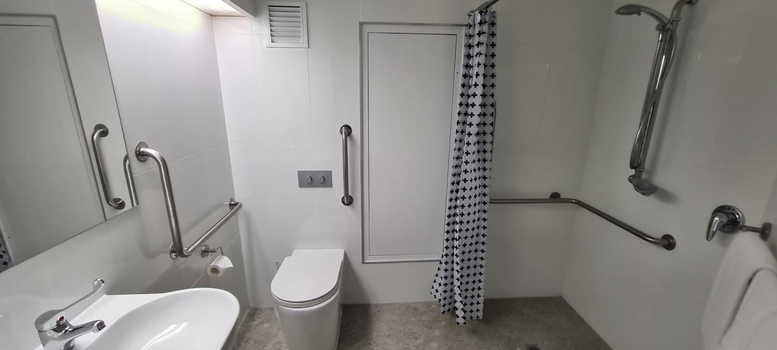 King Room - Disability Access photo 3