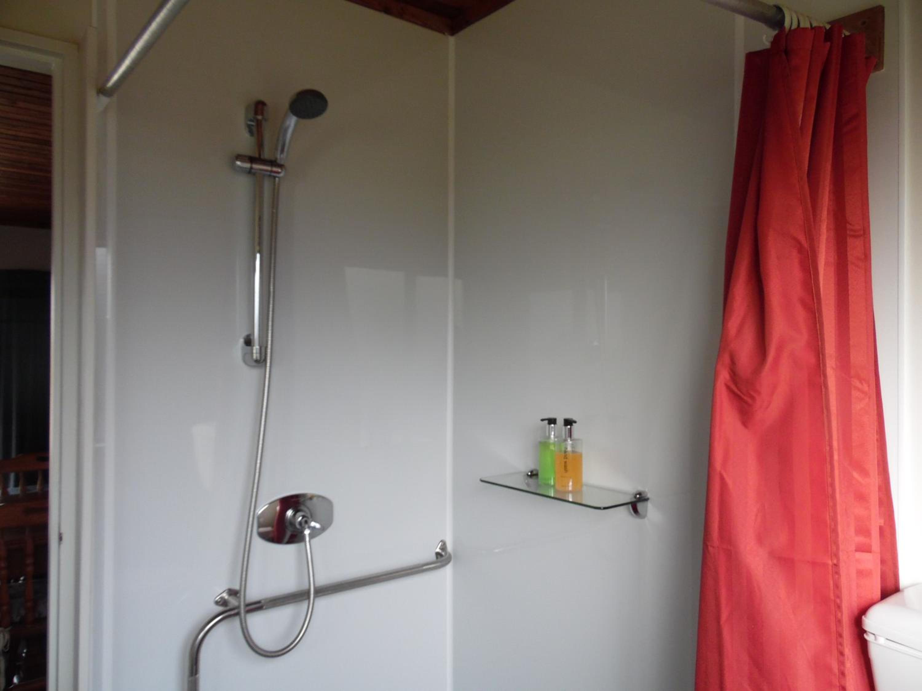 Two-Bedroom Apartment - Disability Access photo 2
