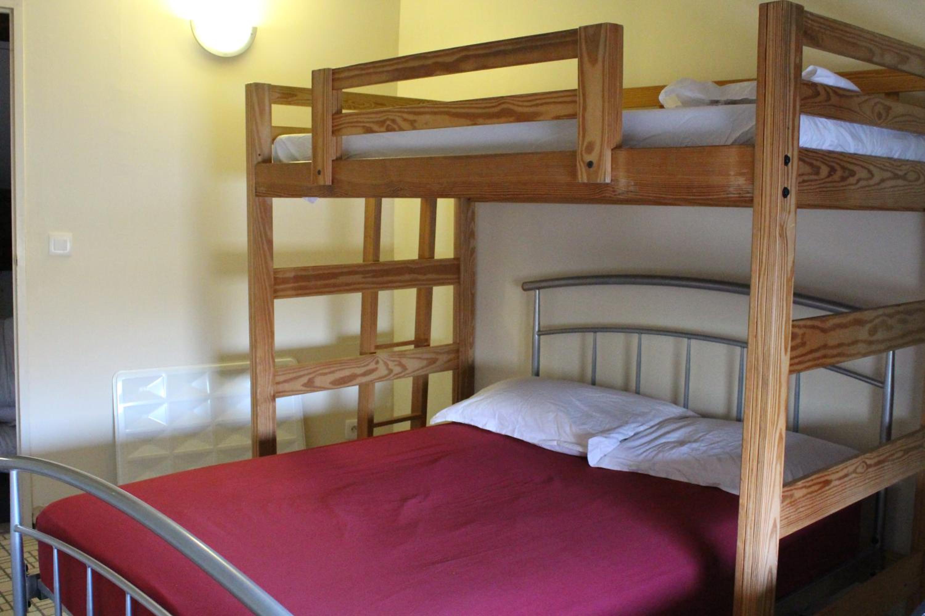 Mixed Dormitory Room photo 1