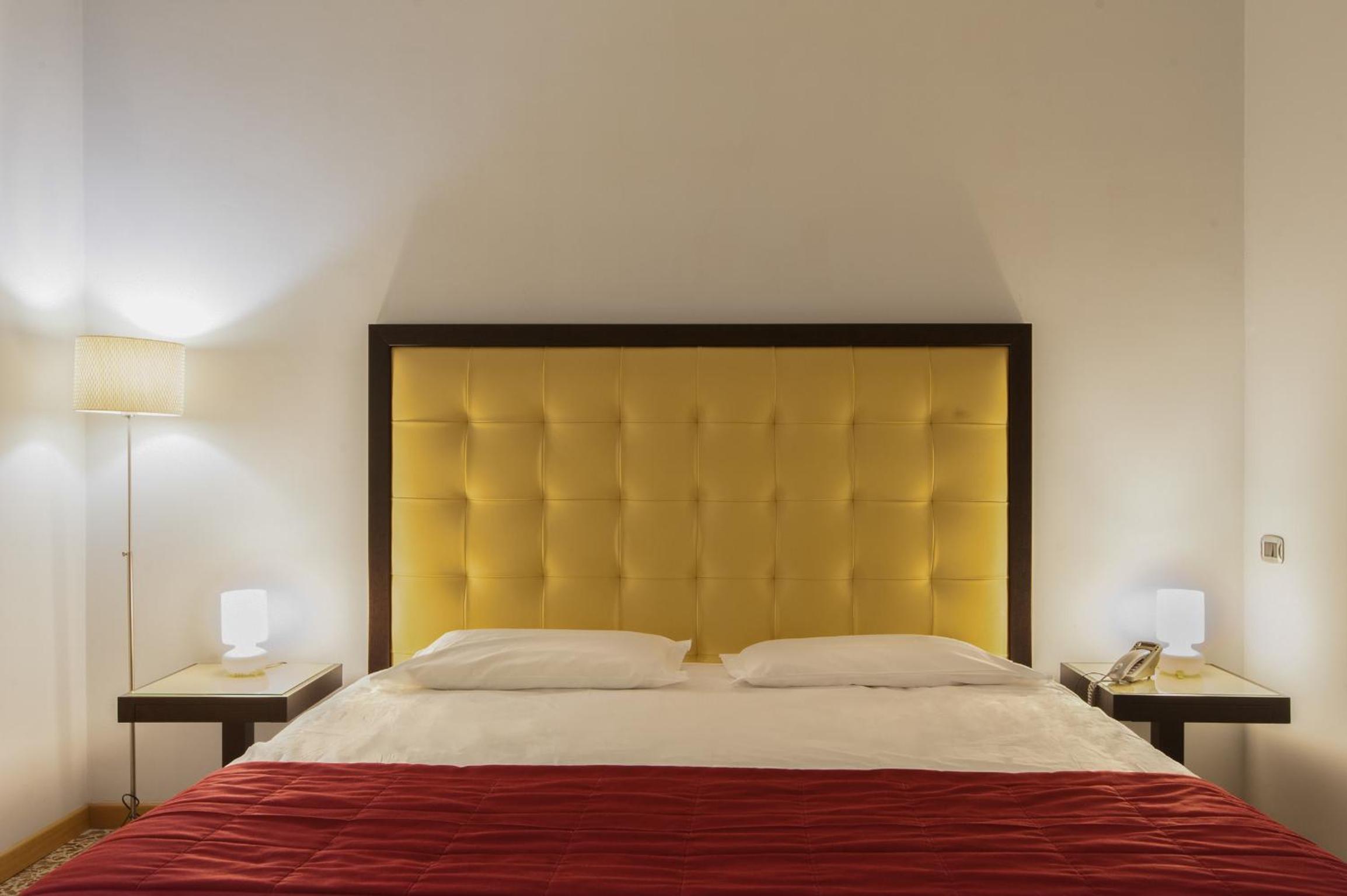 Standard Double or Twin Room photo 1