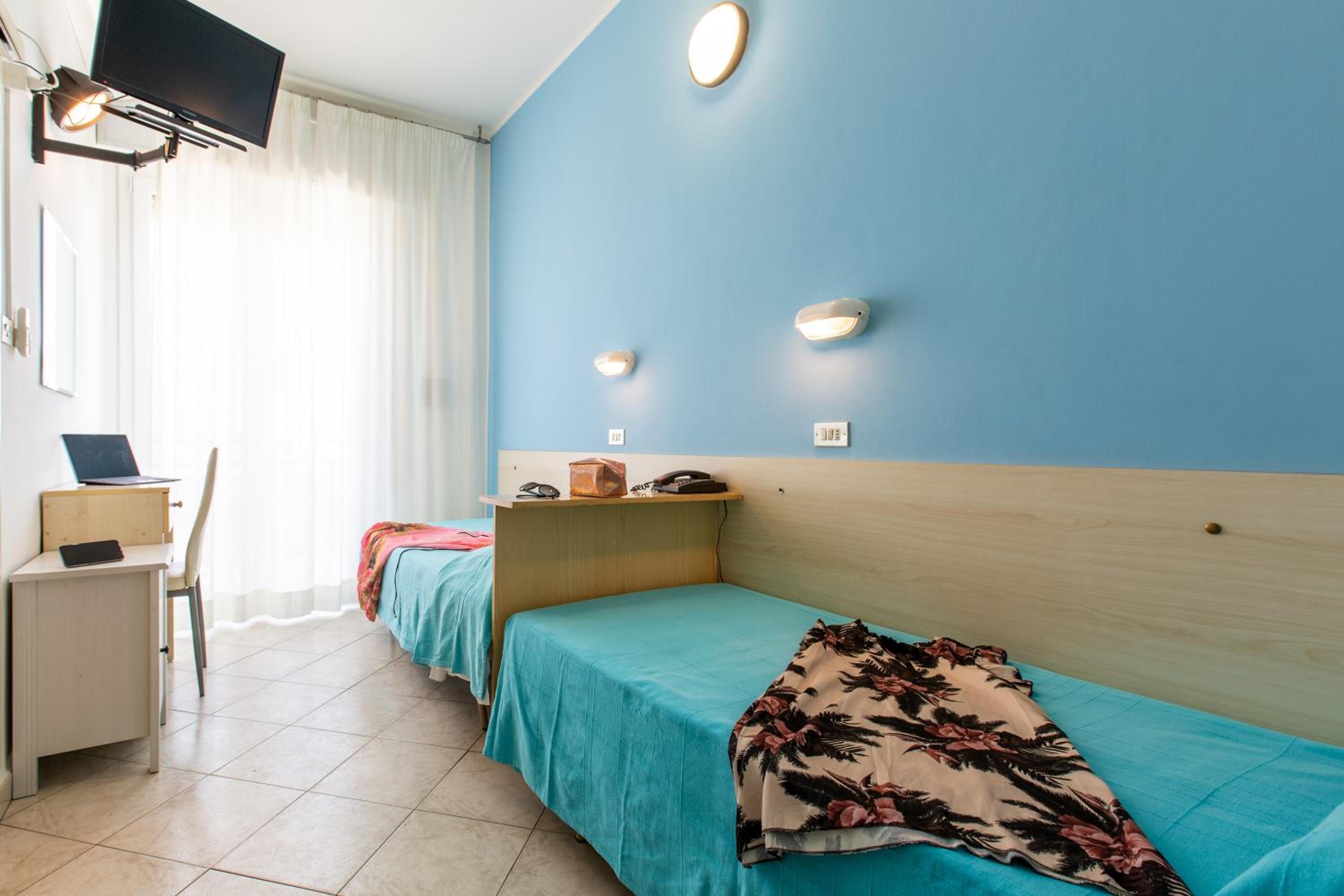 Economy Twin Room