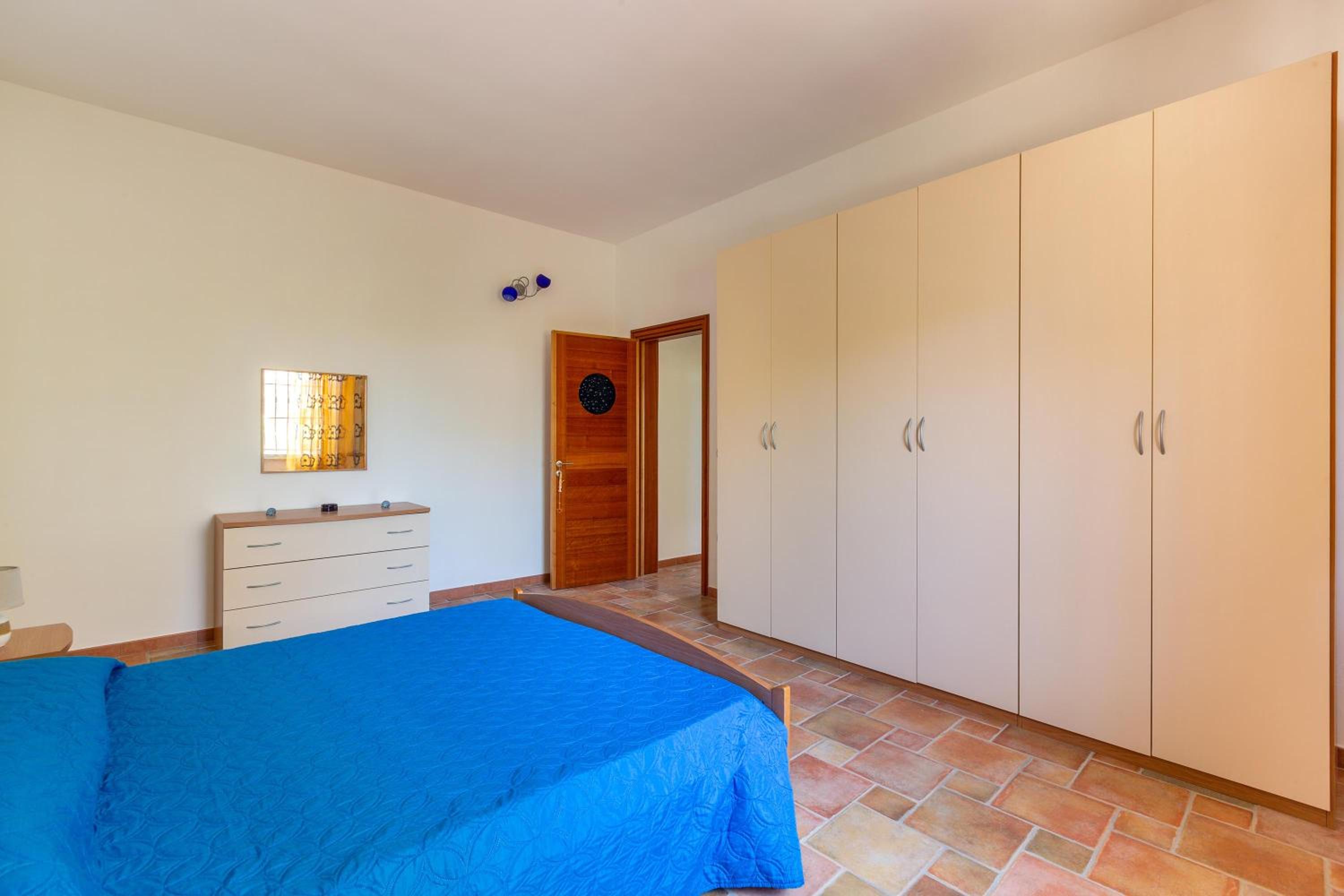 Two-Bedroom House photo 3