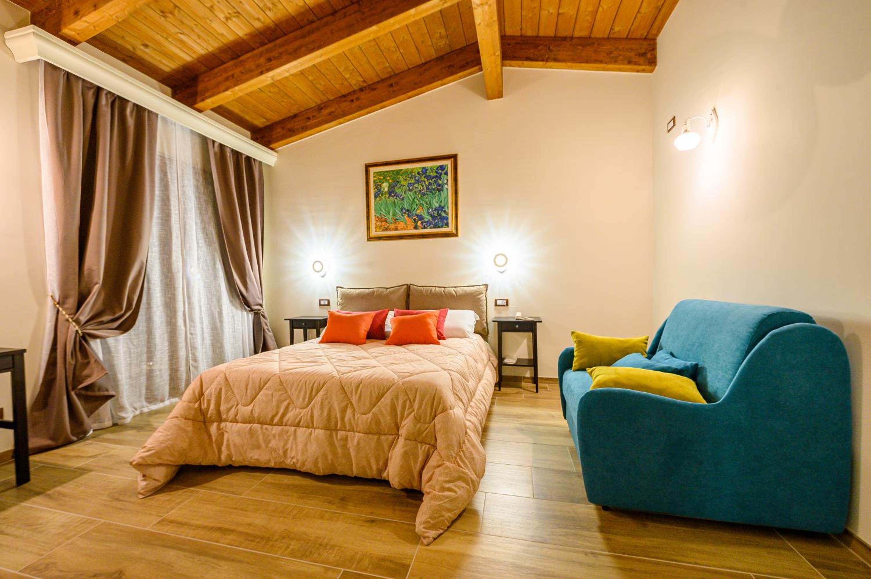 Deluxe Room - Photo 1