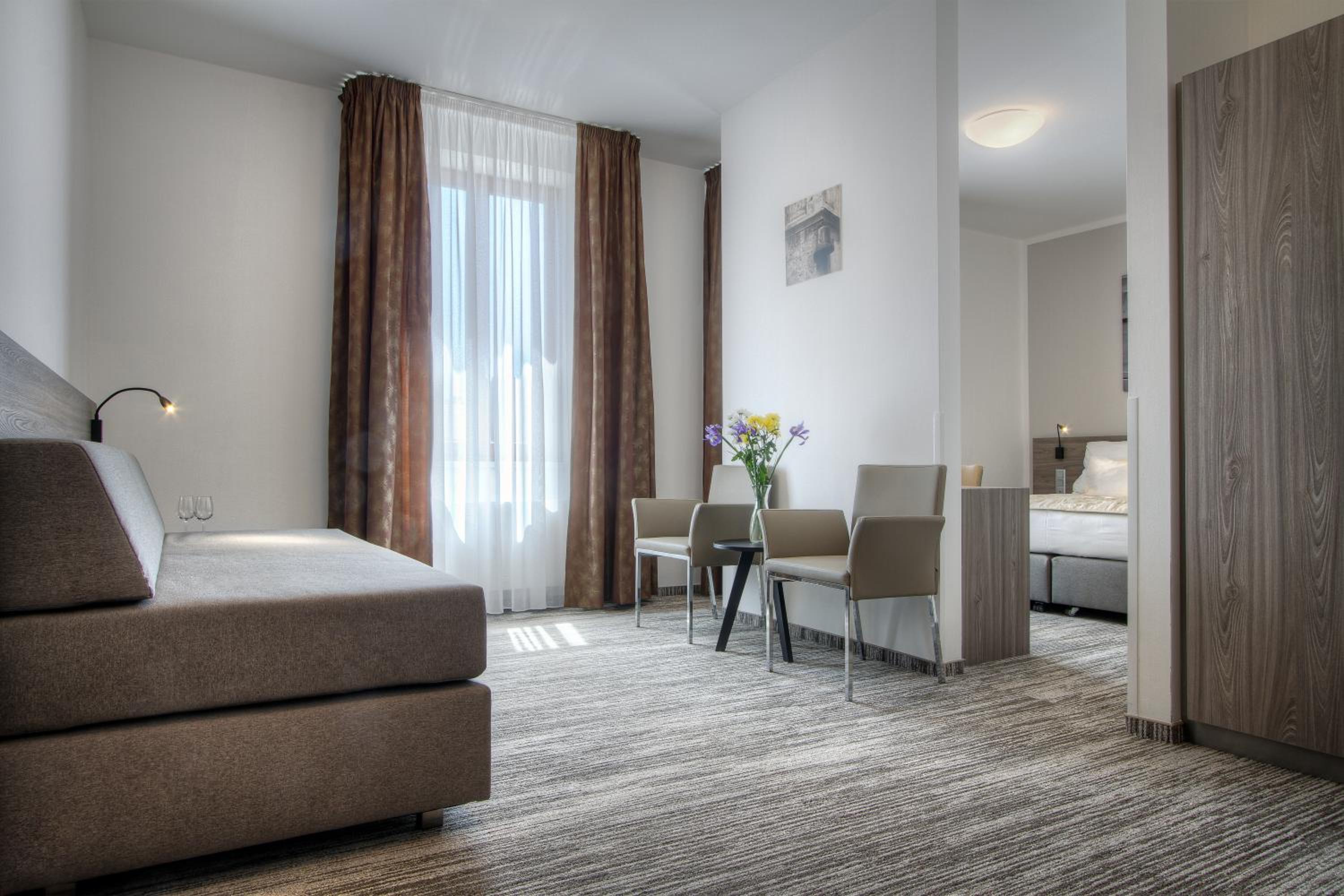 Triple Room - Photo 5