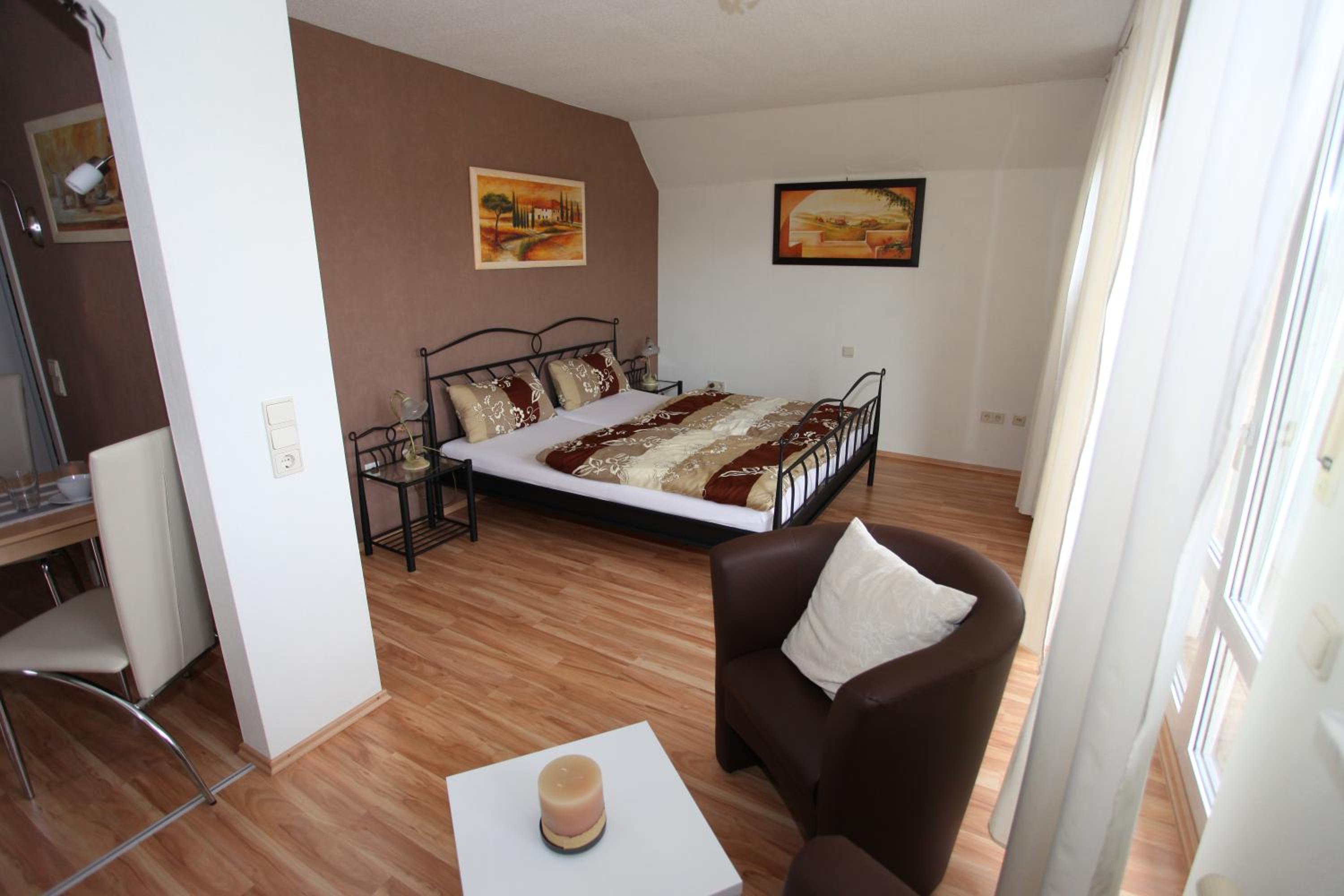 Double Room with Balcony photo 3