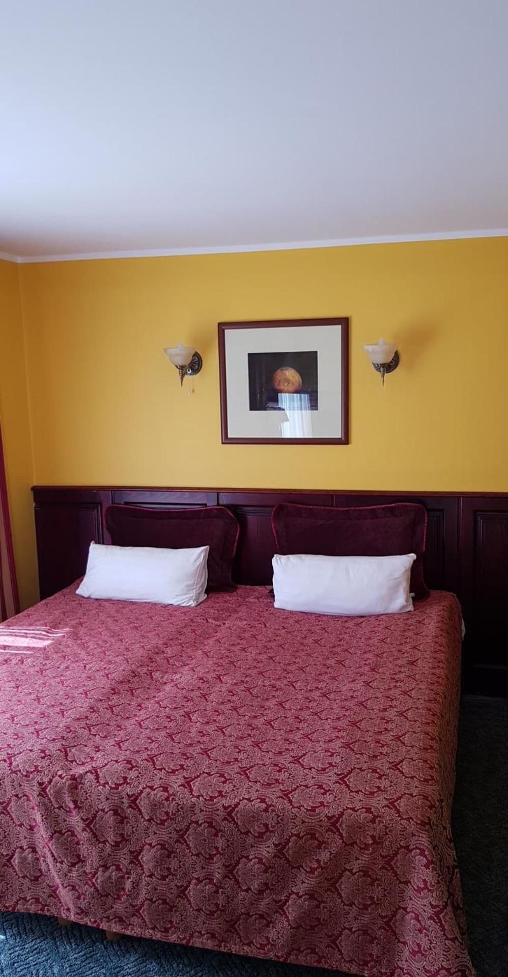 Budget Double Room photo 1