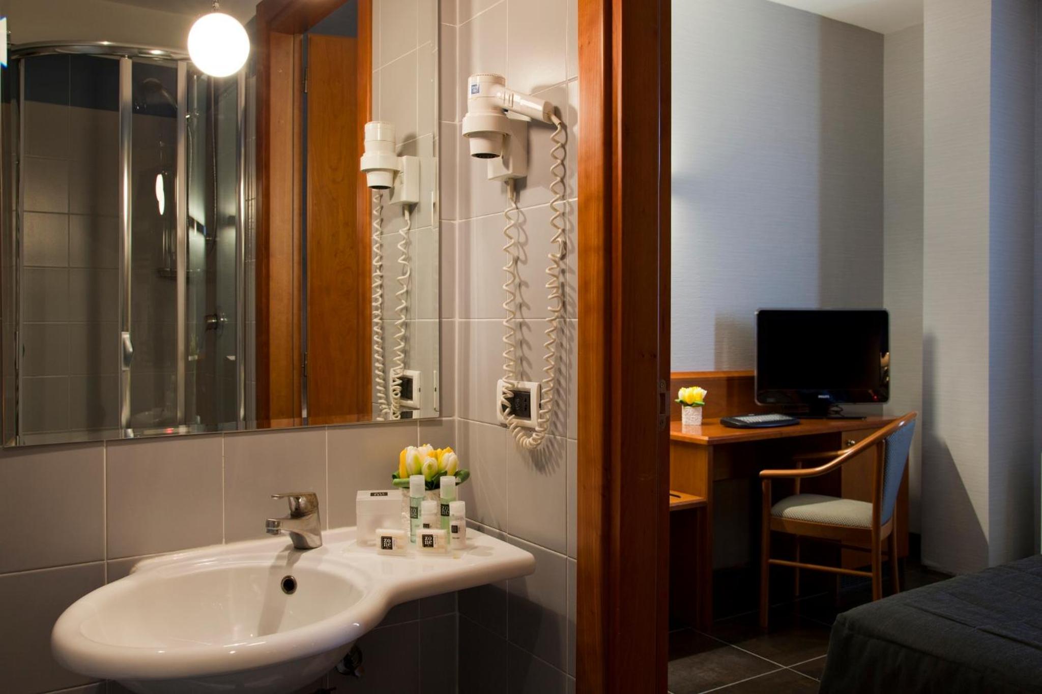 Quadruple Room photo 2