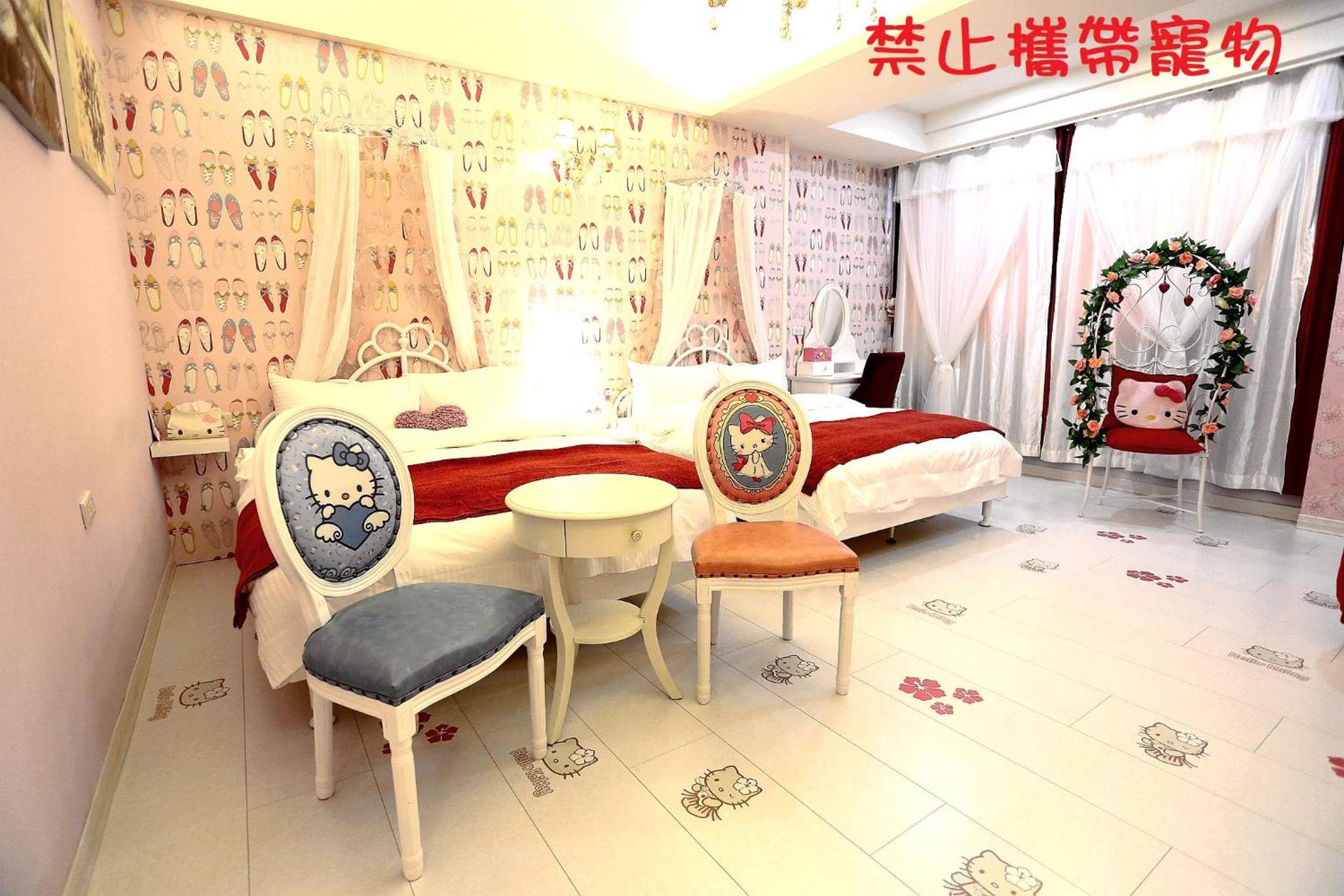 Superior Quadruple Room with Bathroom photo 1