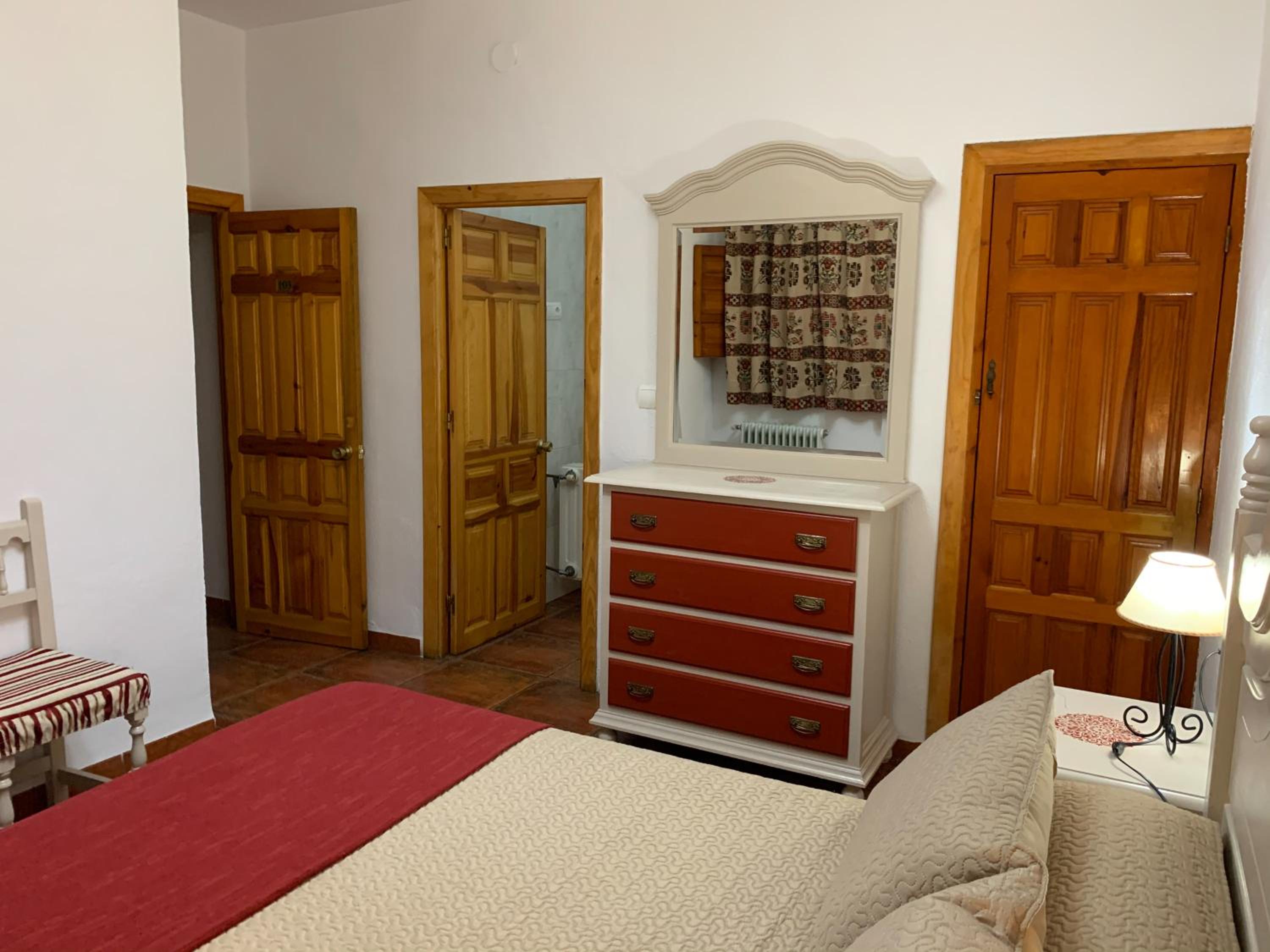 Economy Double or Twin Room - Photo 9