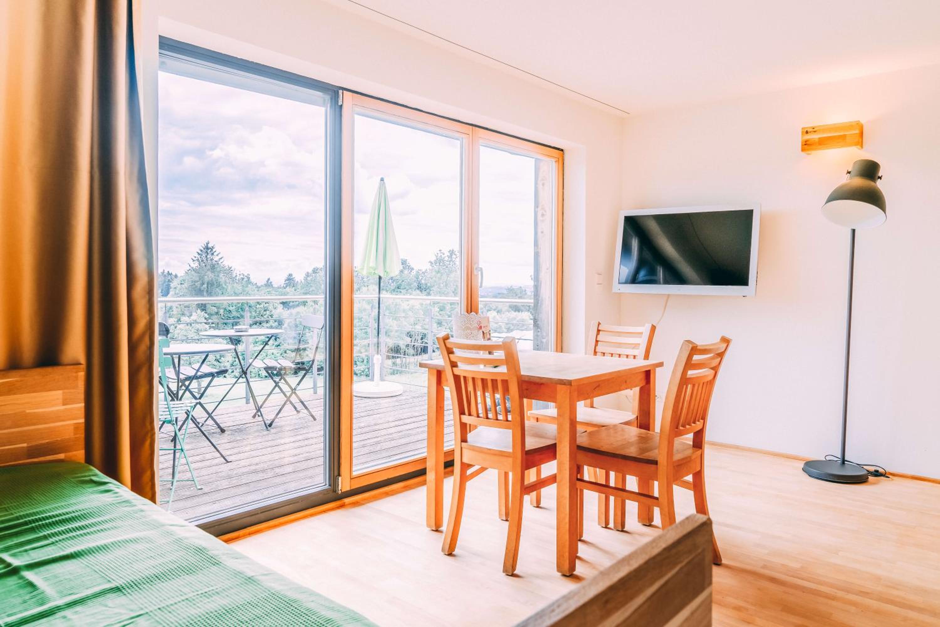 One-Bedroom Apartment with Balcony photo 1