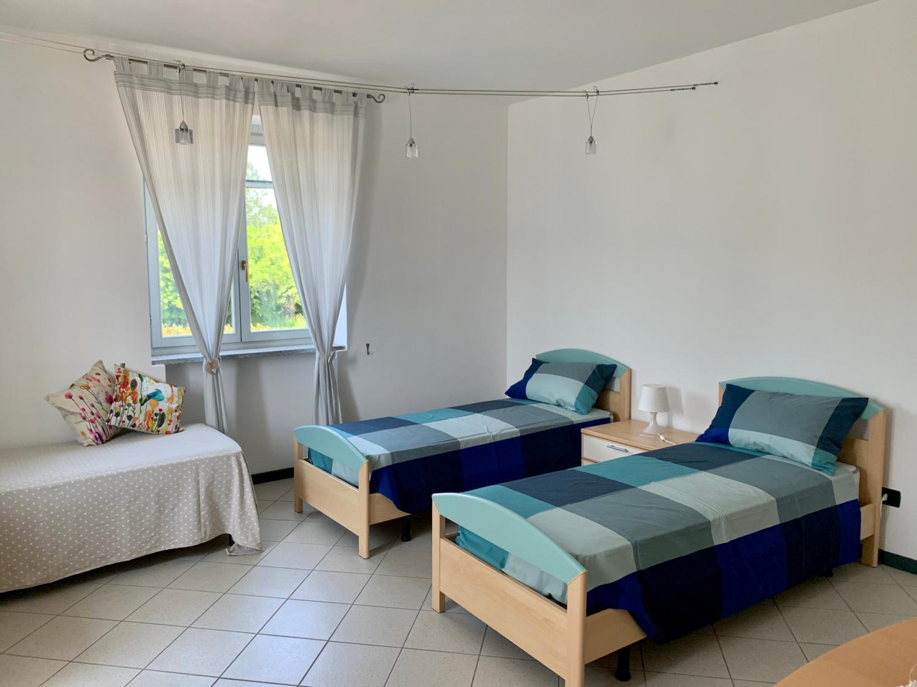 Twin Room - Photo 1