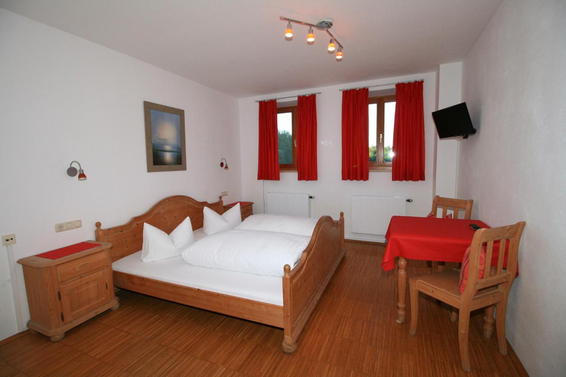 Double Room - Photo 2