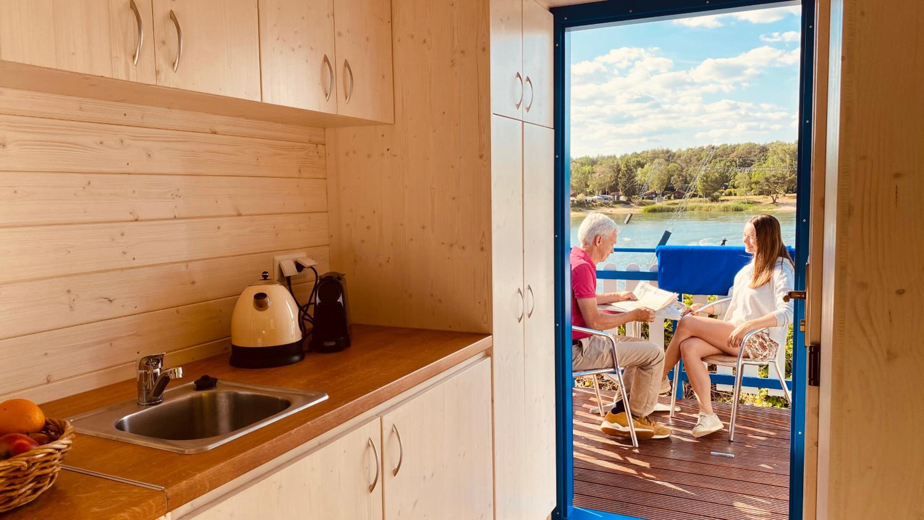 Mobile Home photo 2