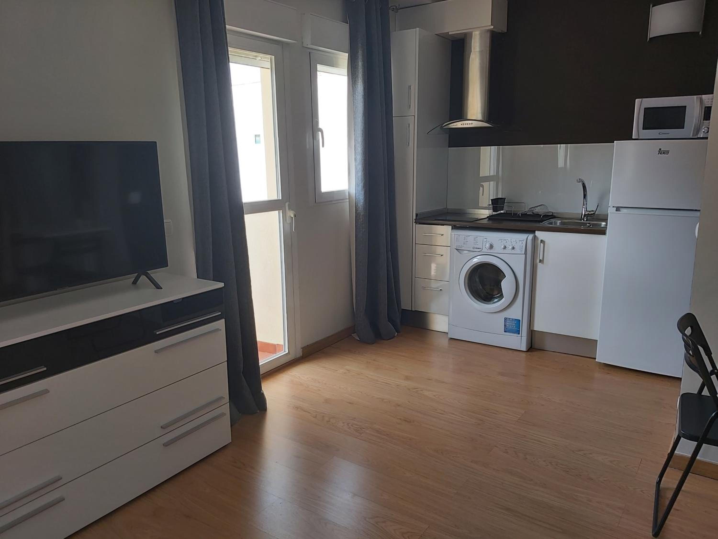 Studio Apartment photo 2