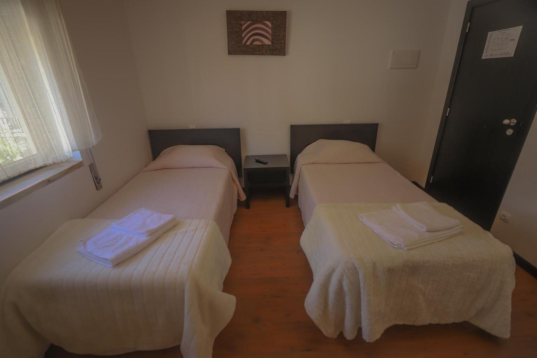 Double Room - Photo 6