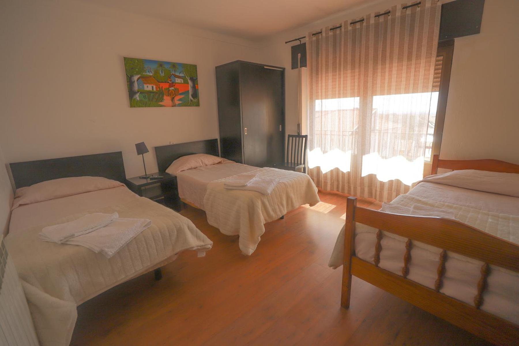Triple Room - Photo 9
