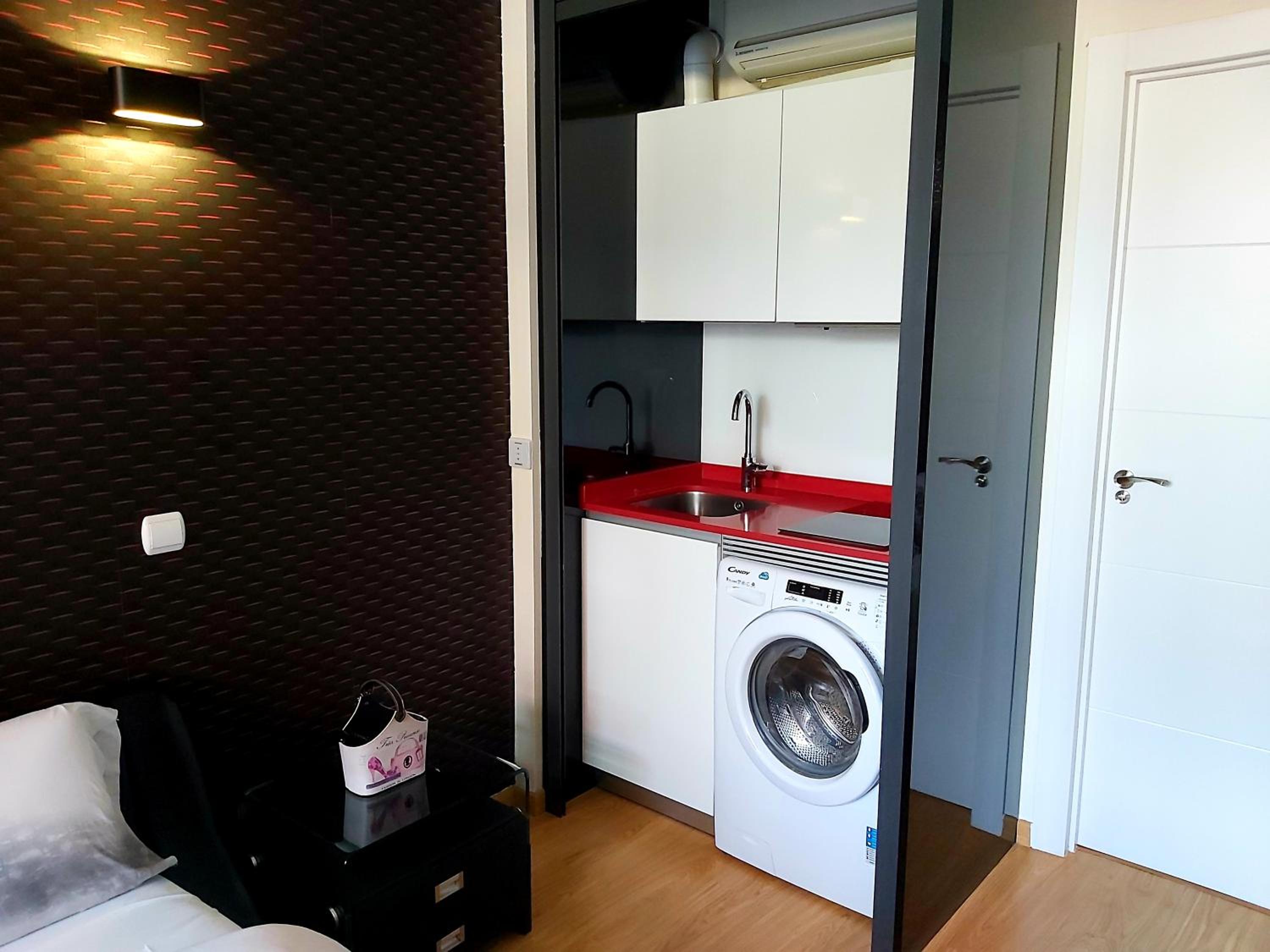 Studio Apartment photo 2