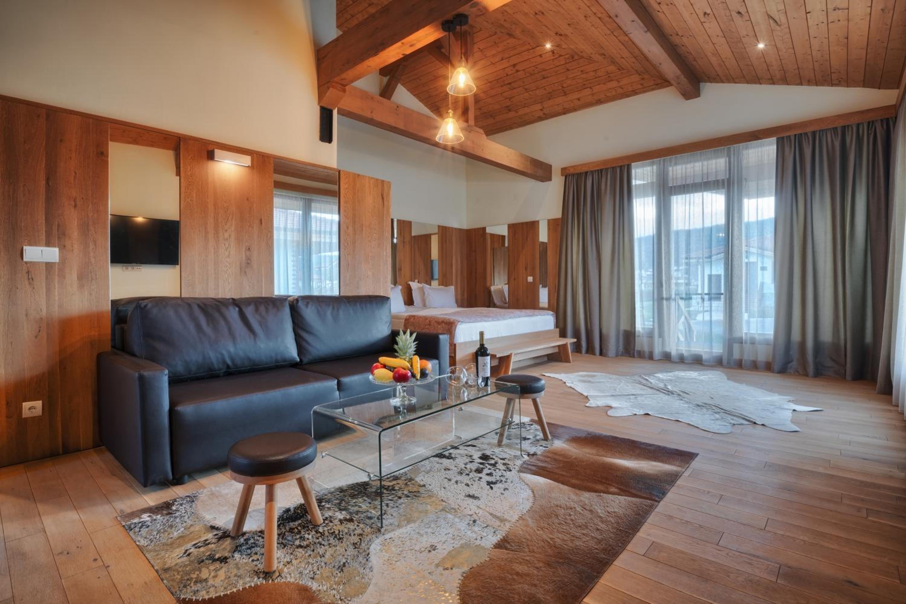 Studio in Standard Villa - Photo 10