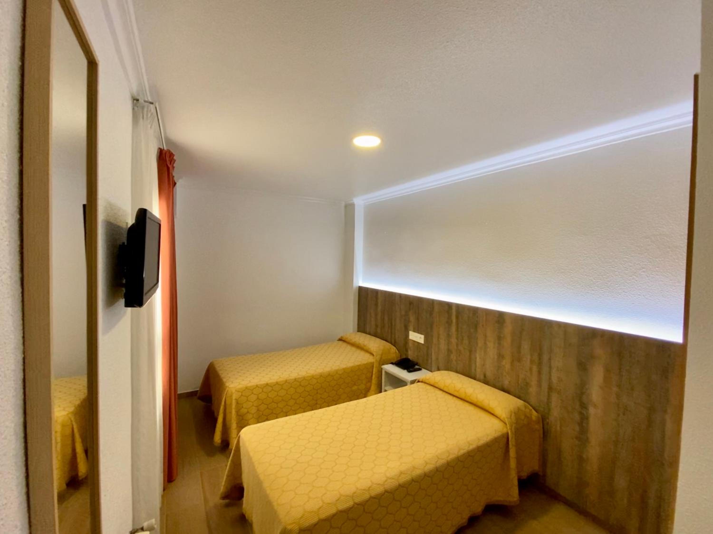 Twin Room photo 2