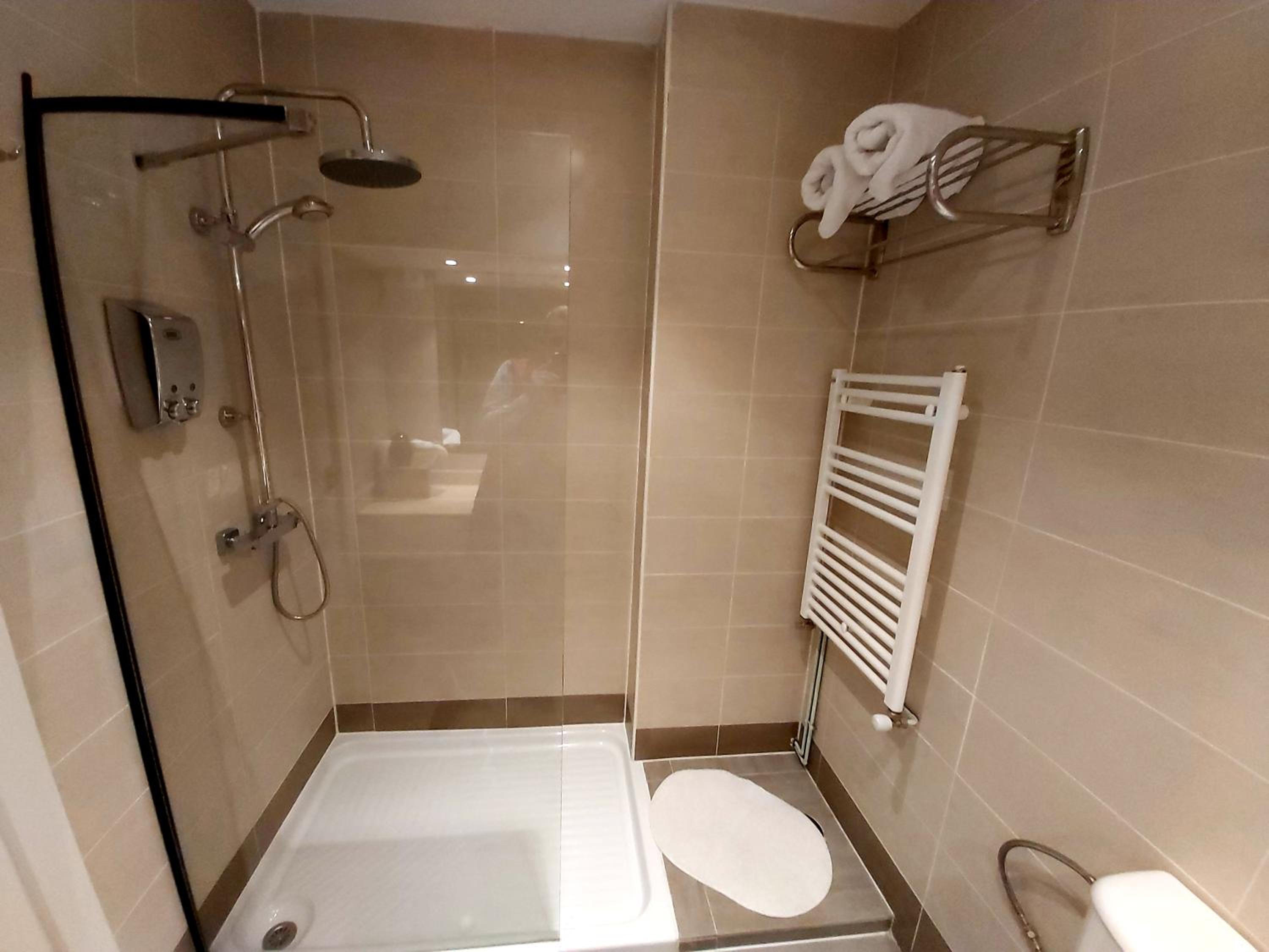 Studio Apartment photo 2
