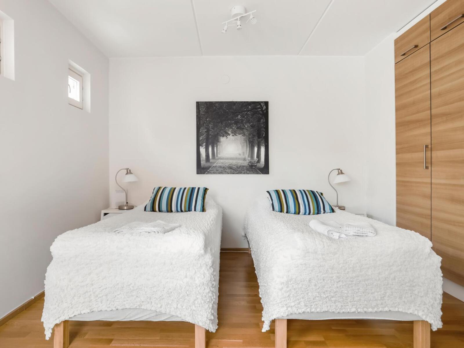 Studio Apartment photo 3