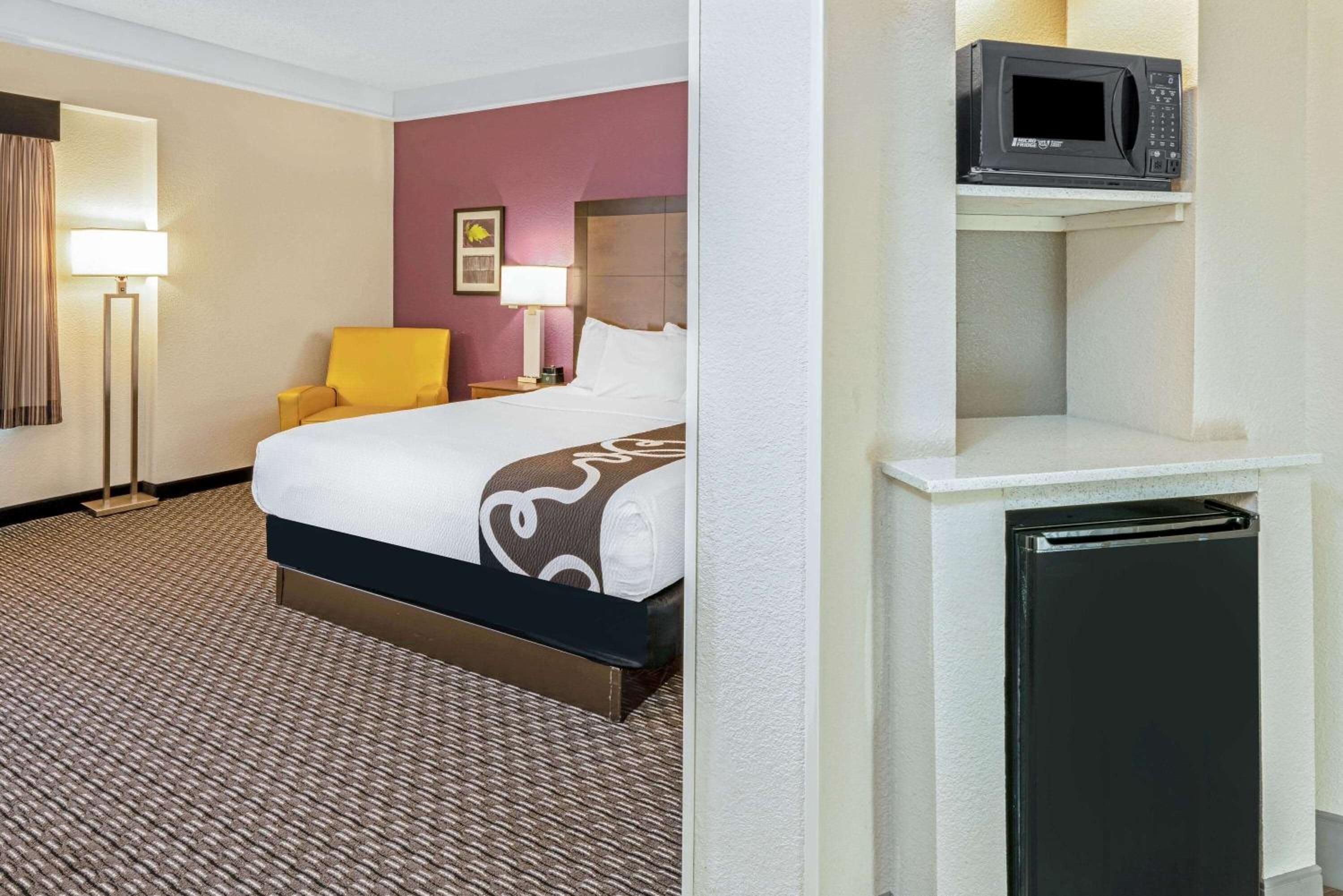King Room - Disability Access - Photo 6