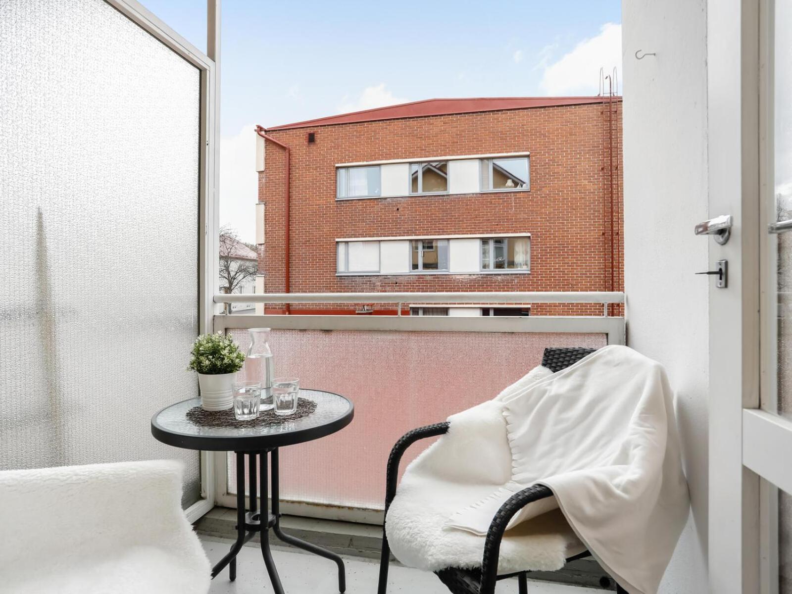Studio Apartment photo 1