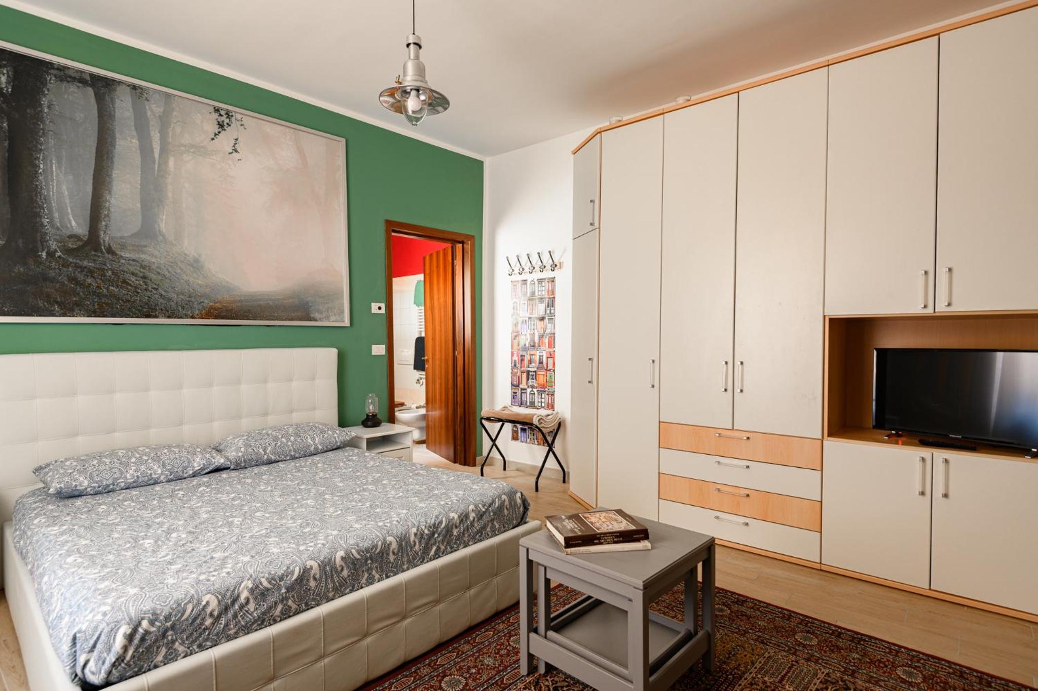 Studio Apartment - Photo 6