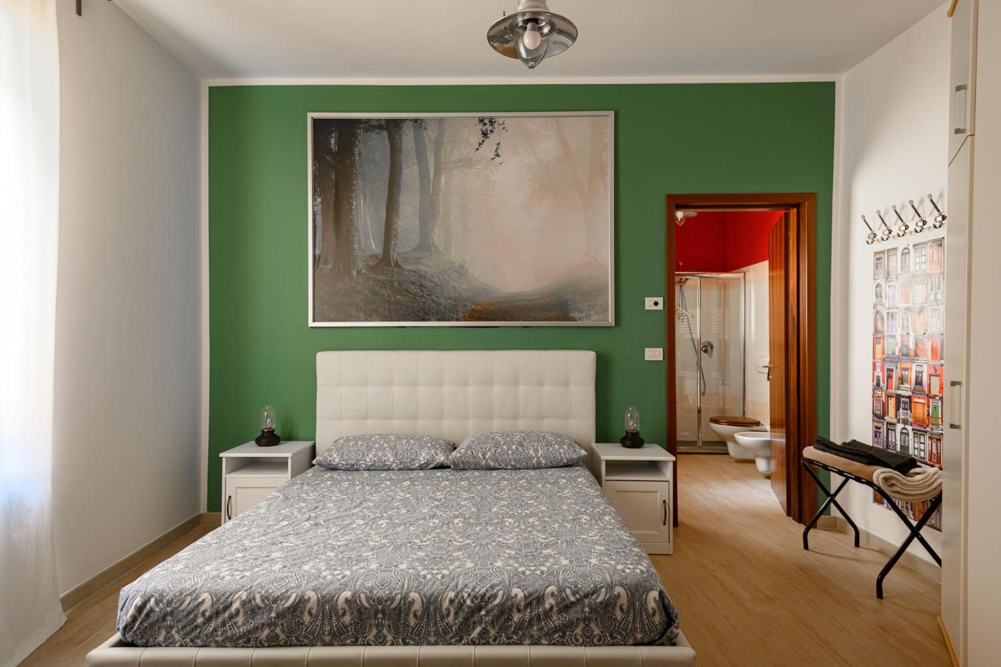 Studio Apartment - Photo 1