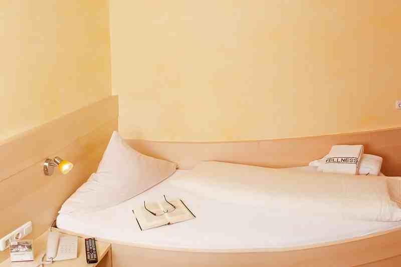 Standard Single Room