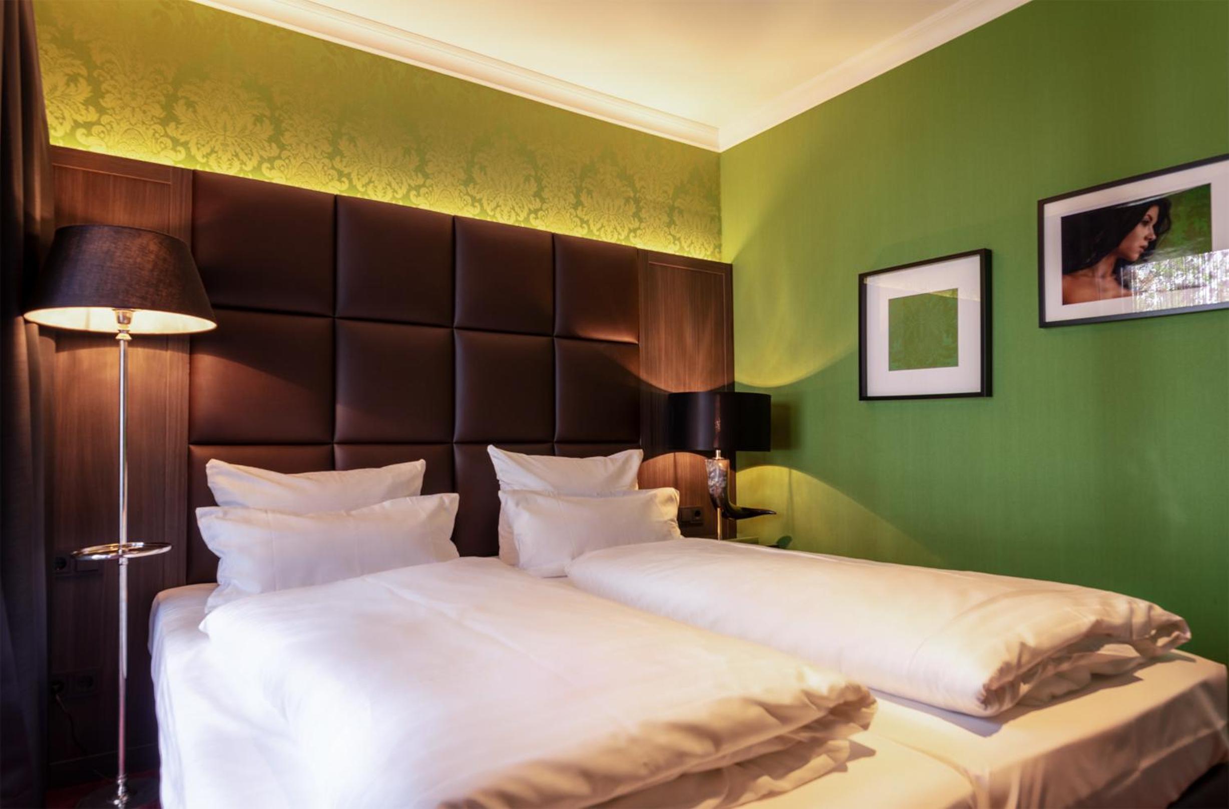 Suite with Balcony photo 3