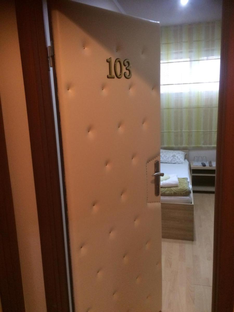 Triple Room with Bathroom photo 3
