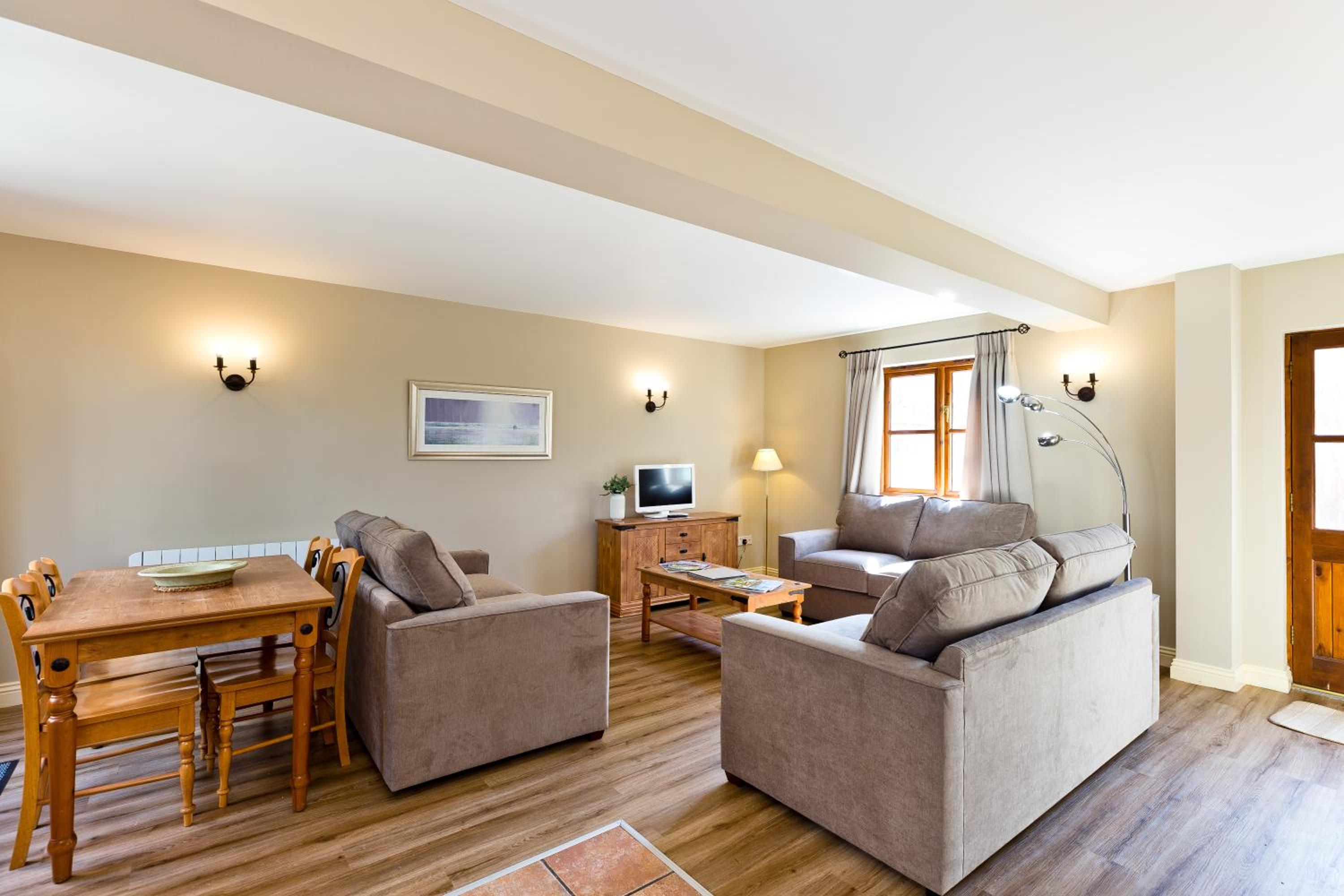 Callow Cottage-Dog Friendly
