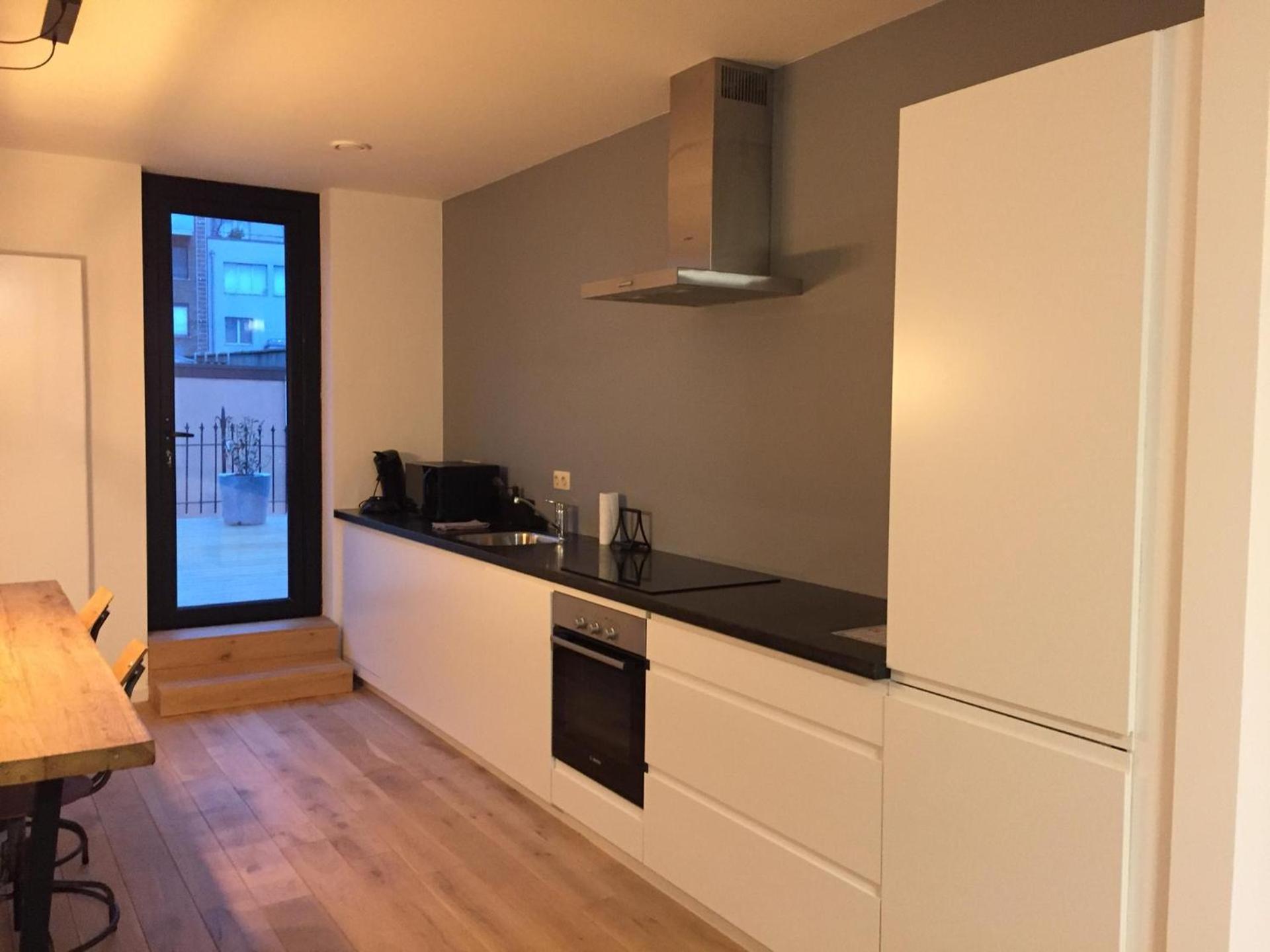 One-Bedroom Apartment - Photo 11