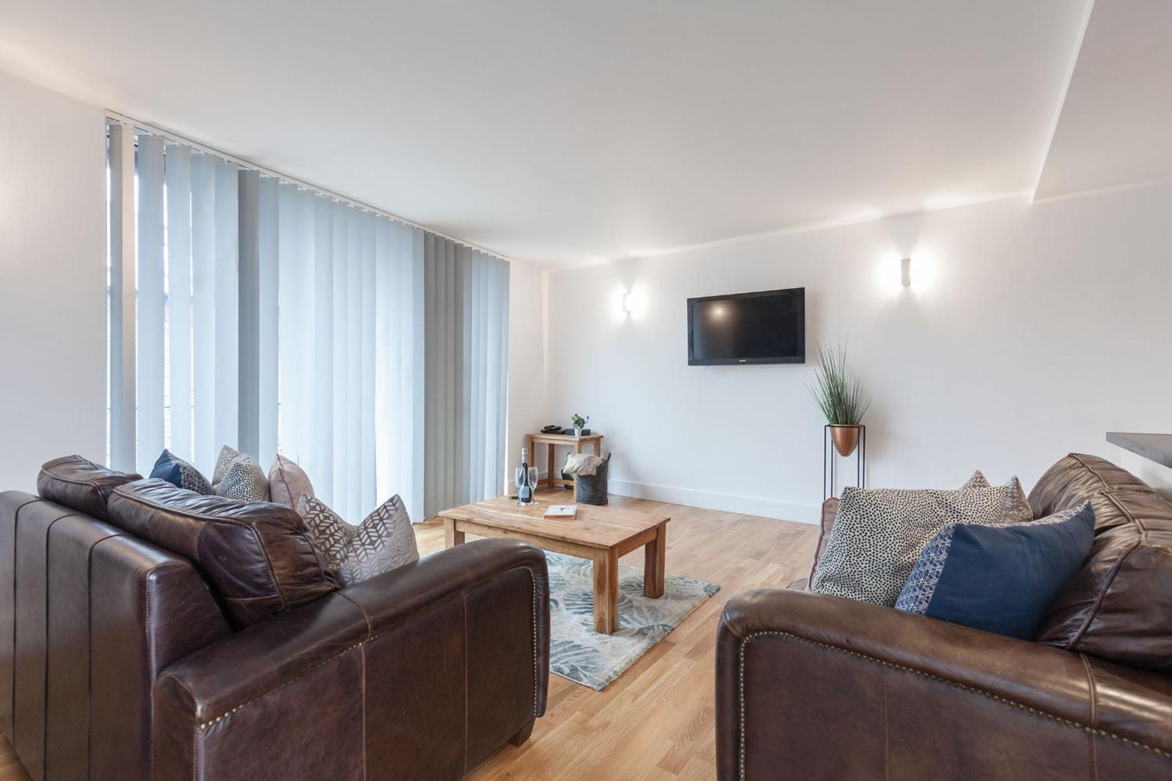 Two-Bedroom Apartment (6 Adults)