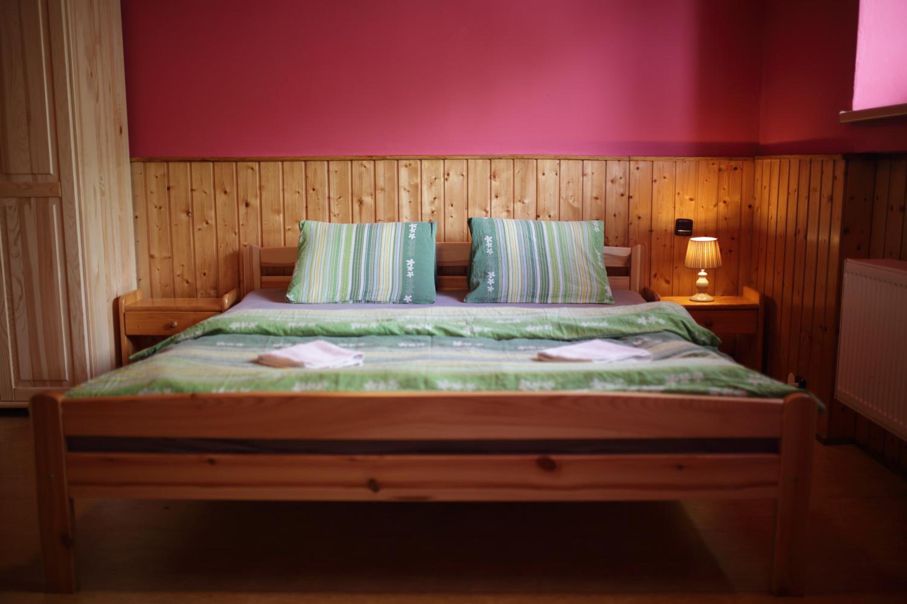 Quadruple Room with Private Bathroom photo 3