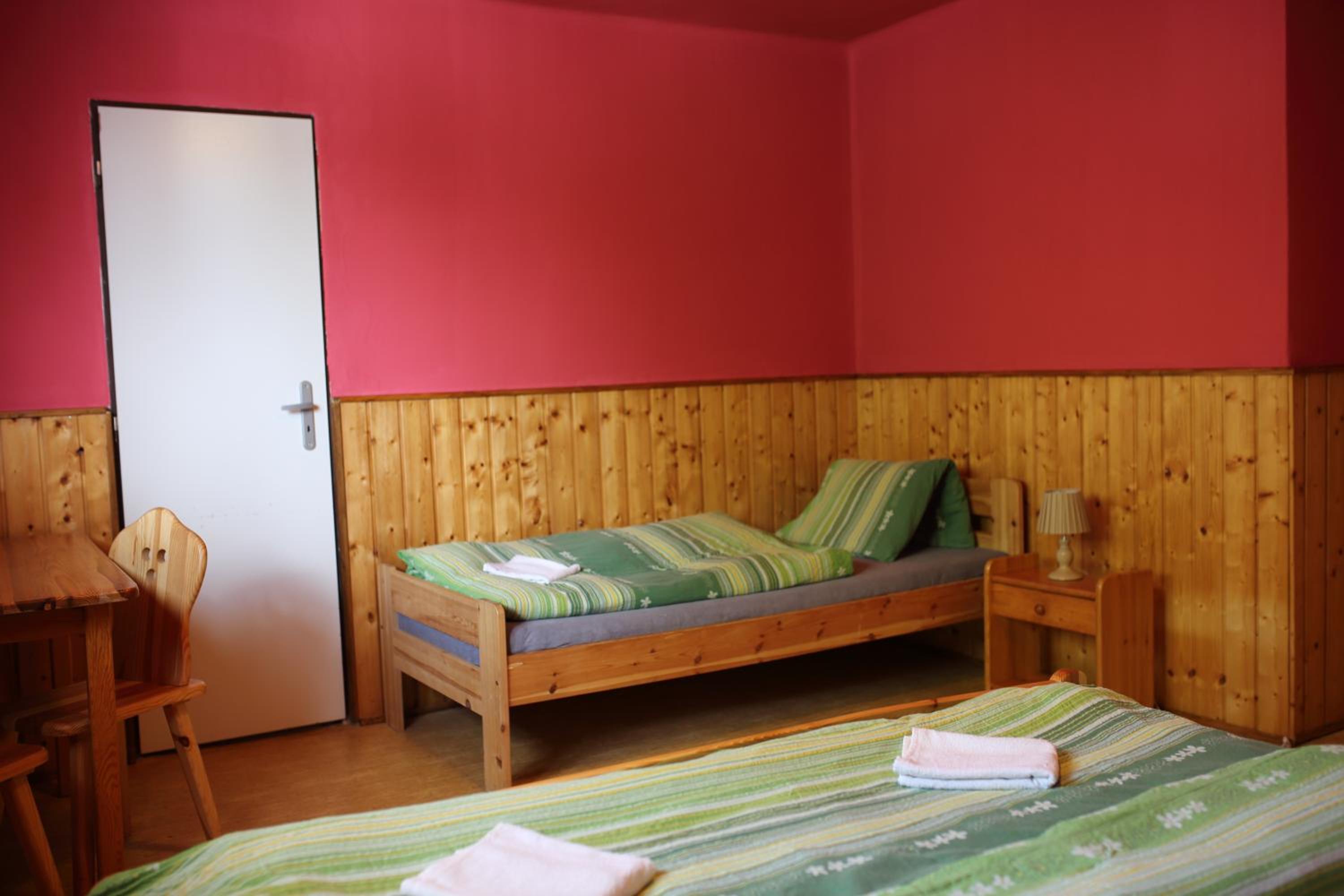 Quadruple Room with Private Bathroom photo 1