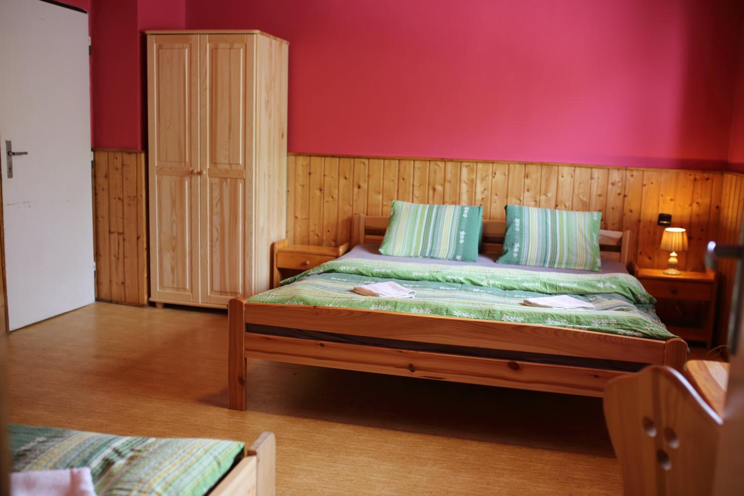 Quadruple Room with Private Bathroom photo 2