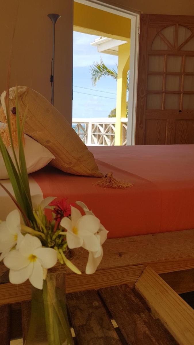 Double Room with Balcony and Sea View photo 2