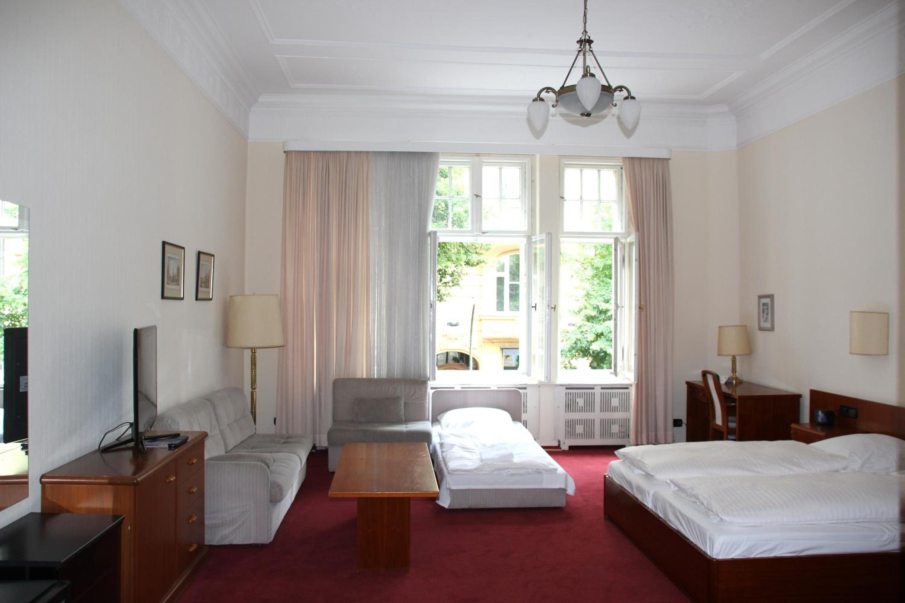 Quadruple Room with Shower photo 2