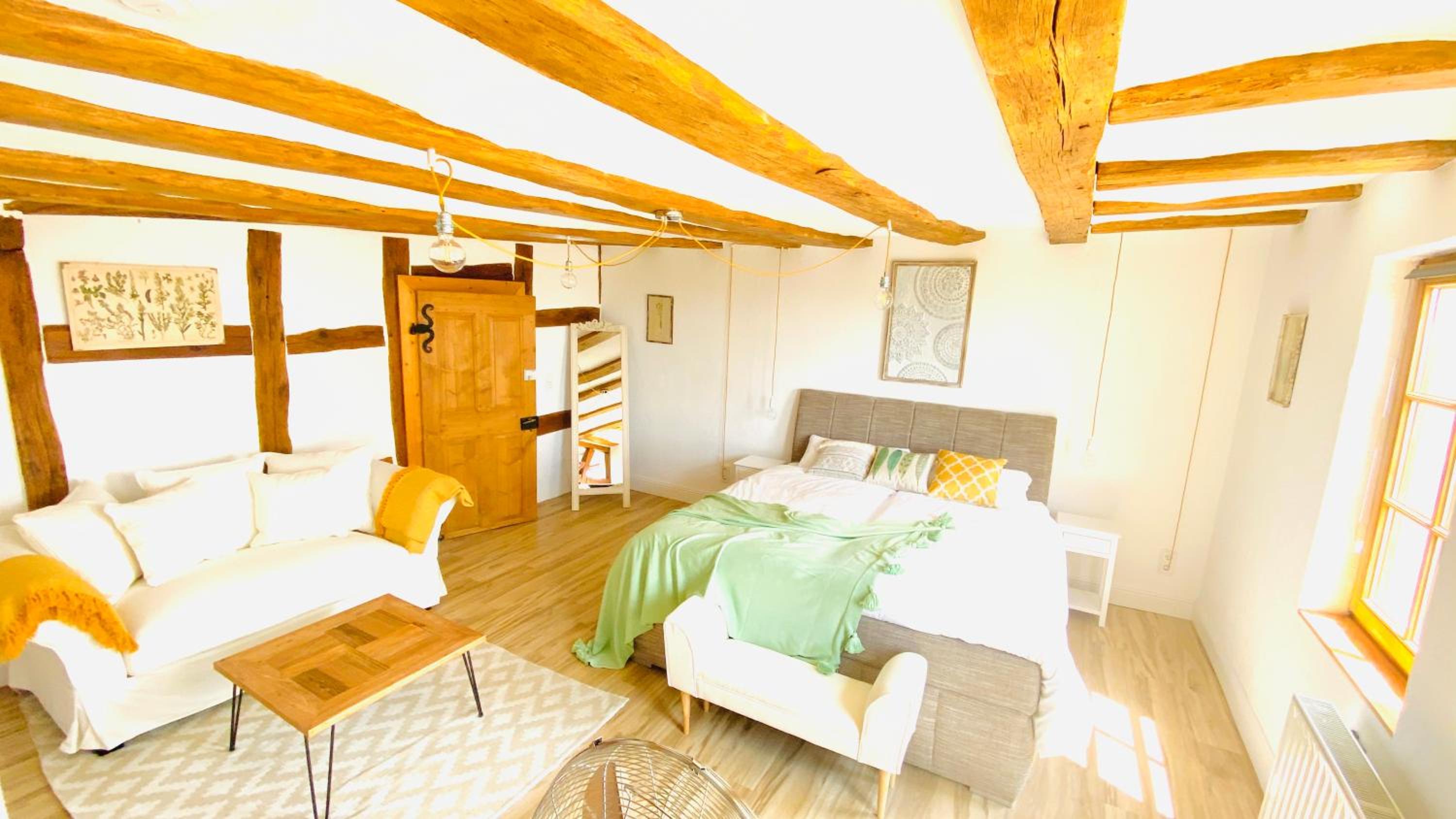 Double Room - Photo 9