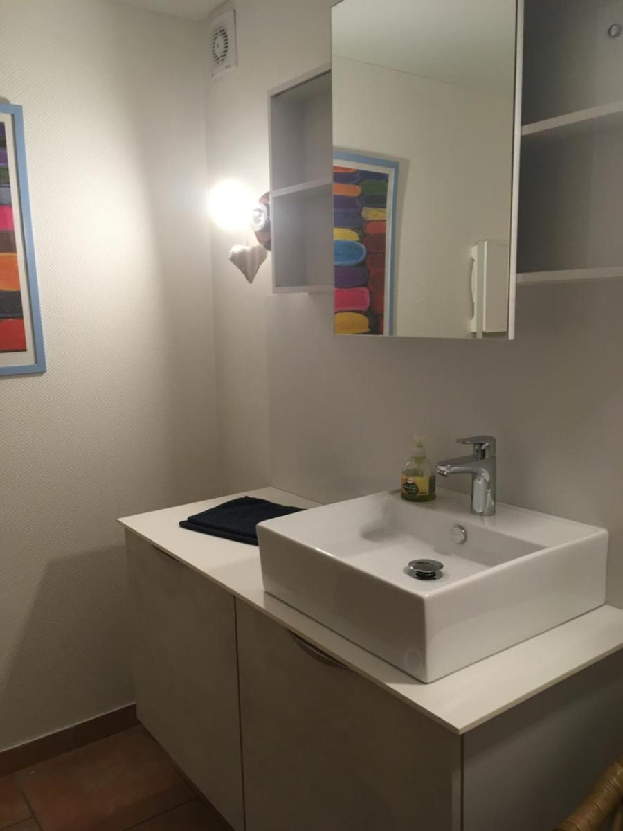 Studio Apartment photo 3