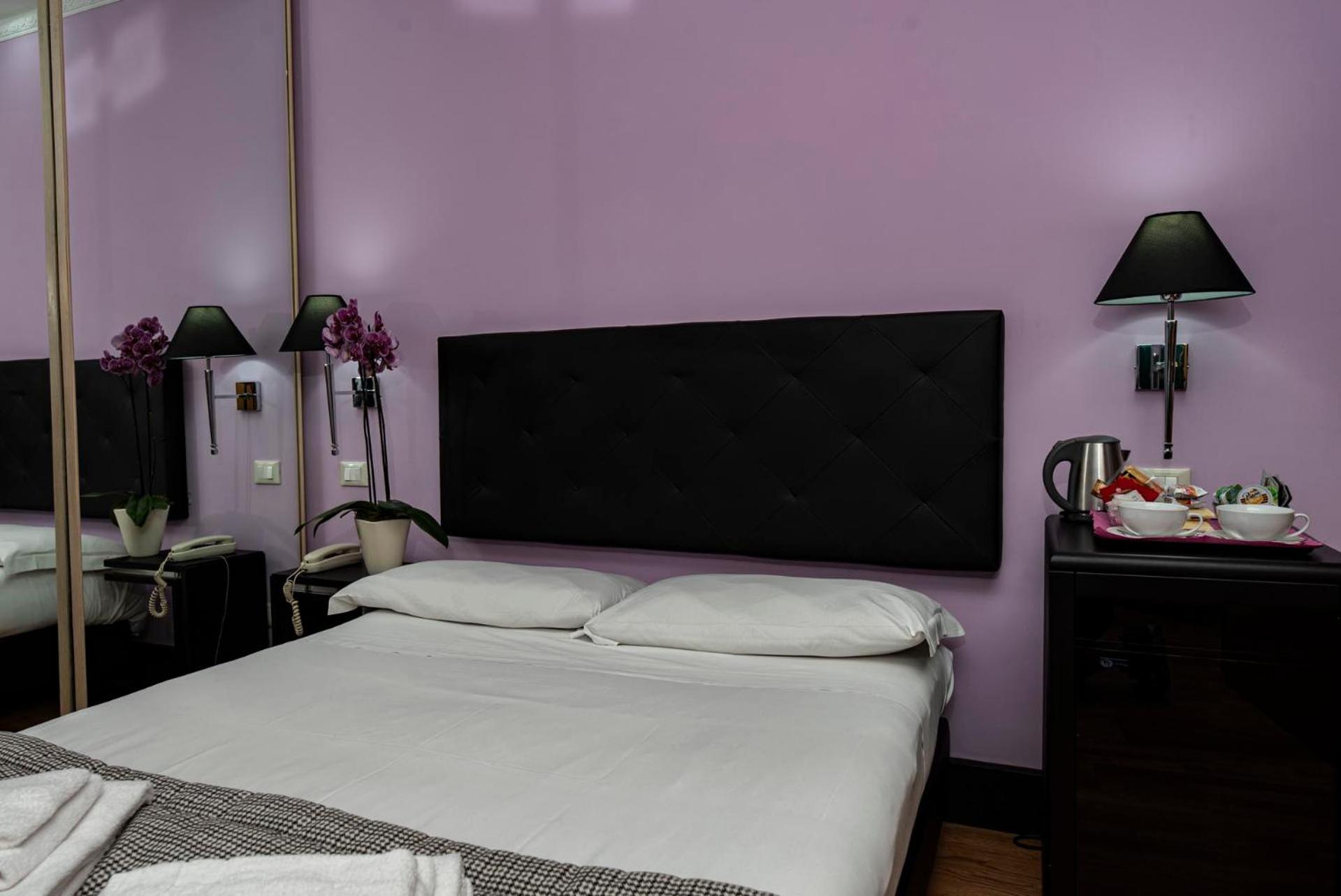 Standard Double Room photo 2