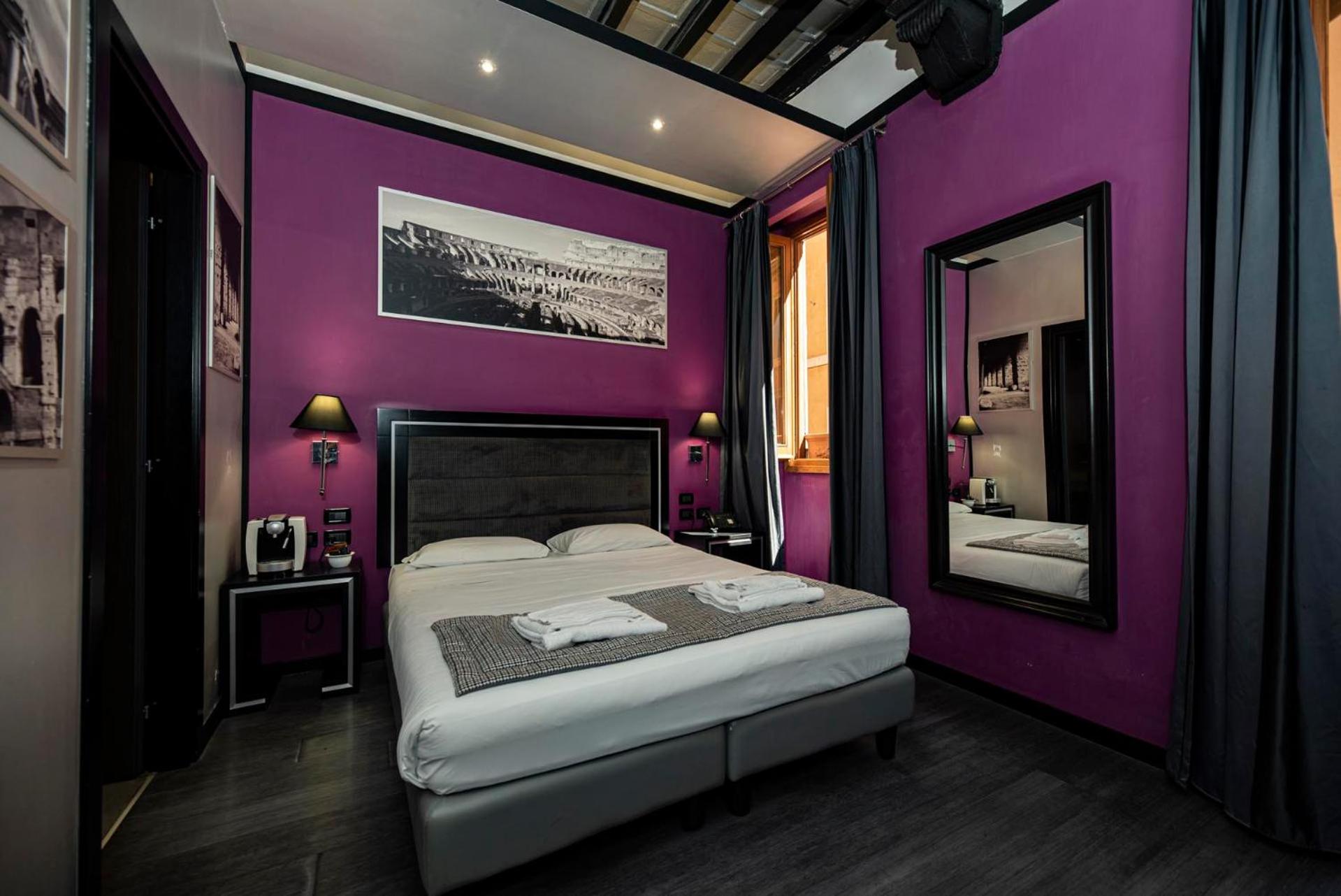 Deluxe Double or Twin Room photo 2