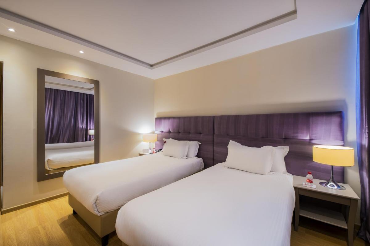 Premium Twin Room with City View