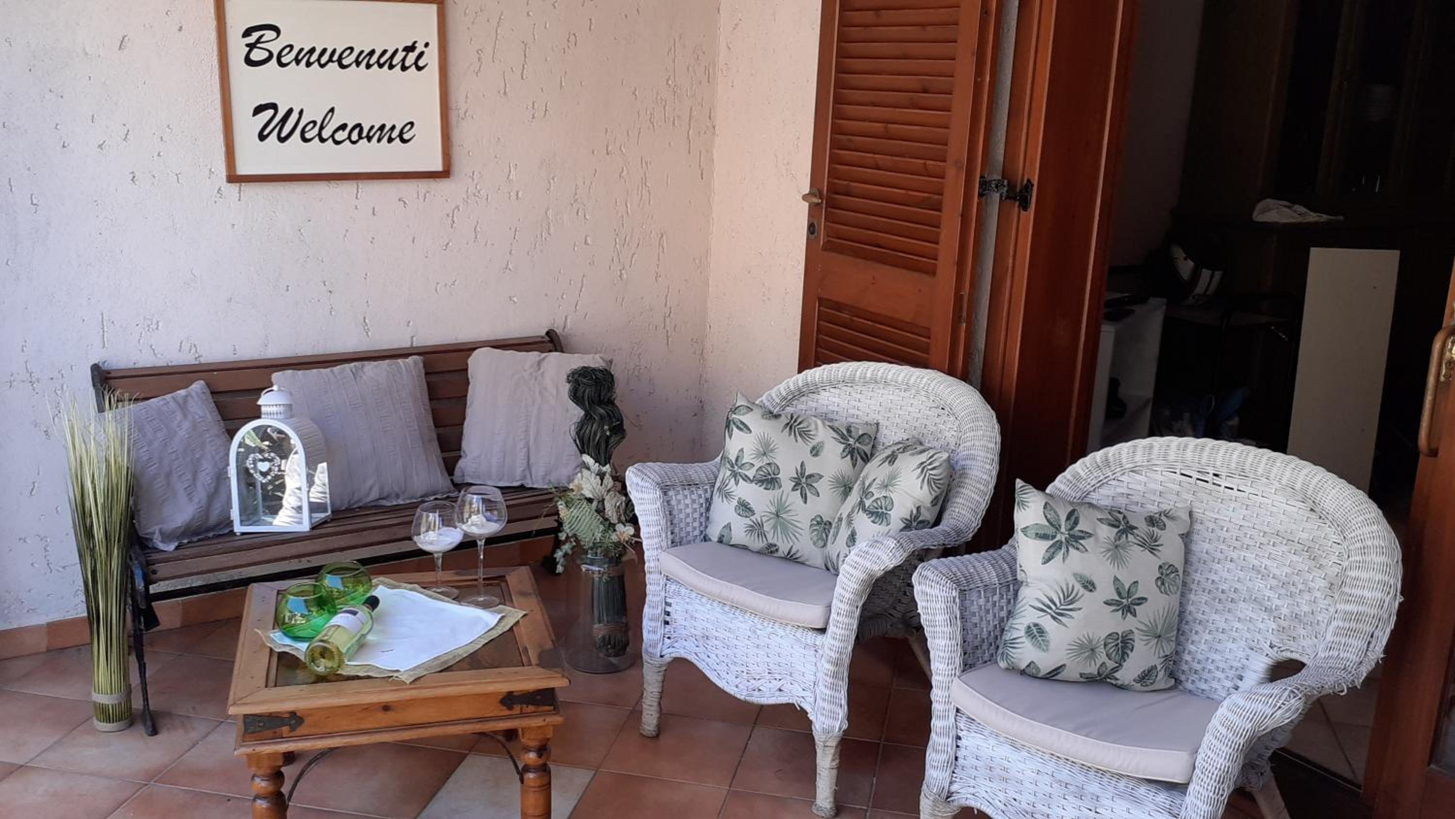 Apartment with Garden View - Photo 2