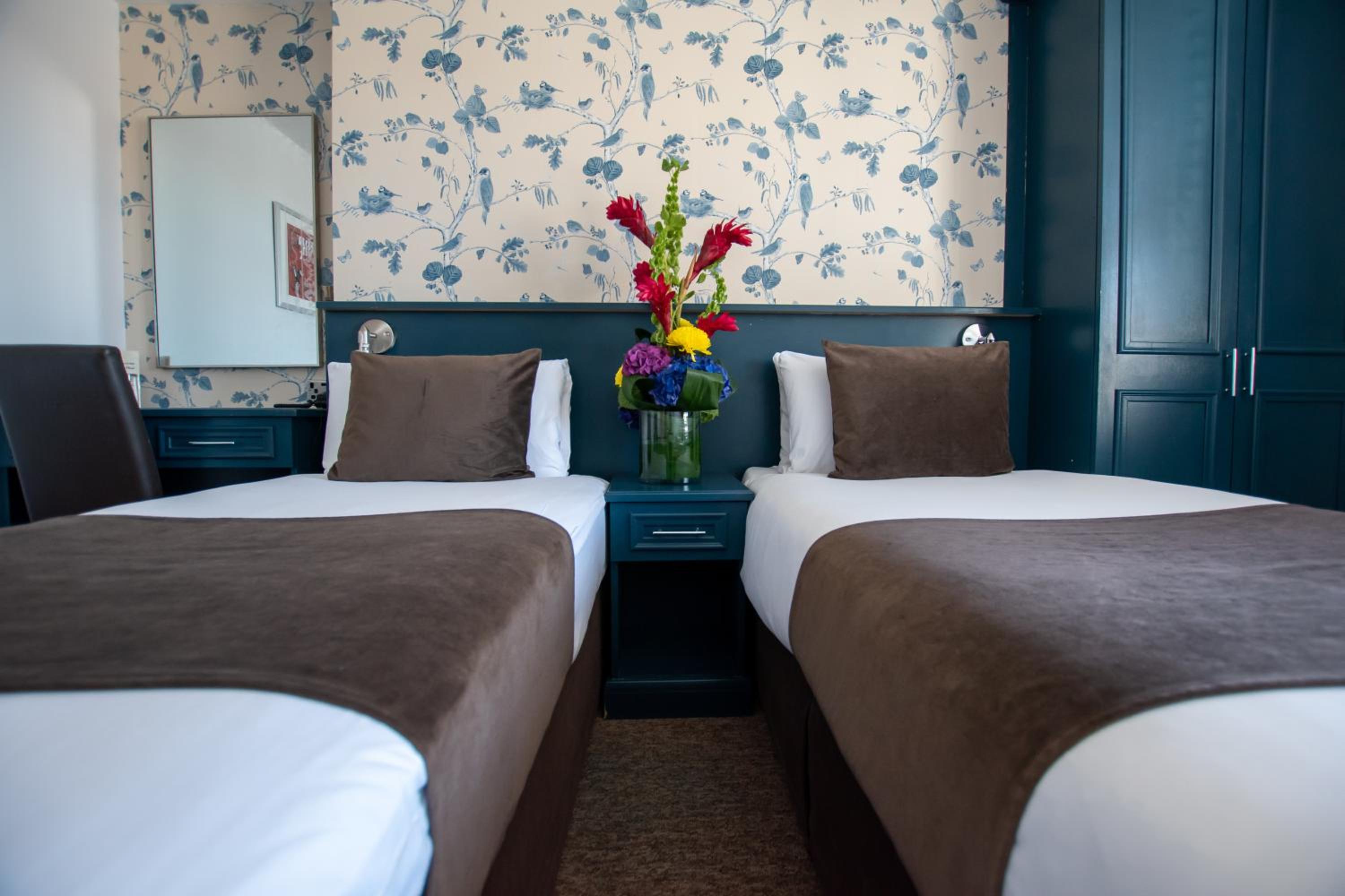 Twin Room en suite - Photo 5